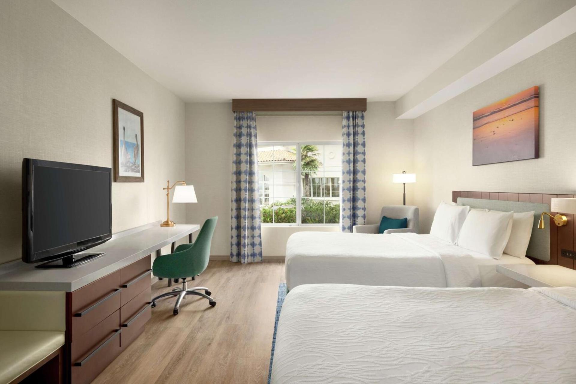 Hilton Garden Inn Carlsbad Beach photo 34