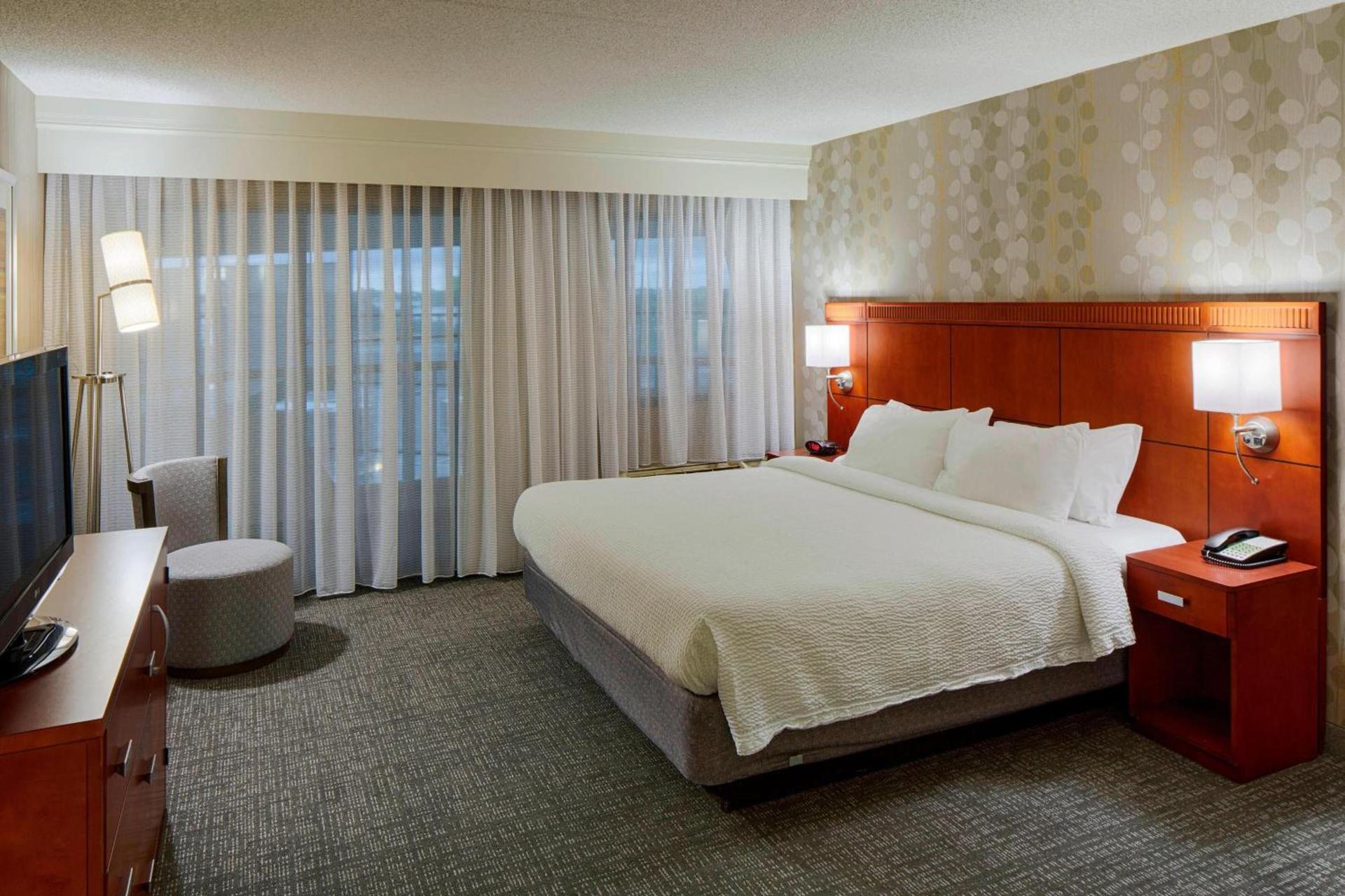 Courtyard by Marriott Columbus West/Hilliard photo 7