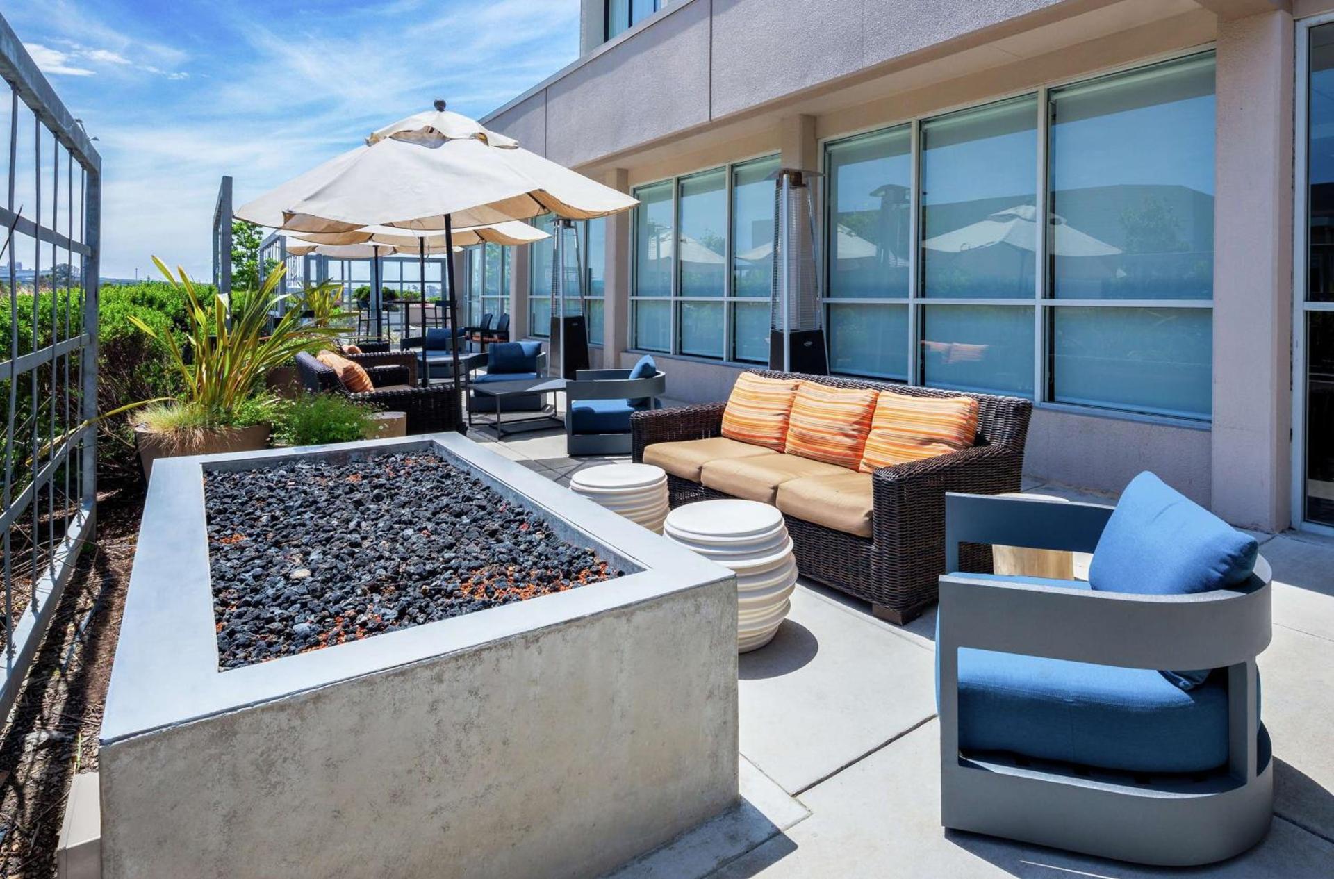 Hilton Garden Inn San Francisco/Oakland Bay Bridge photo 3