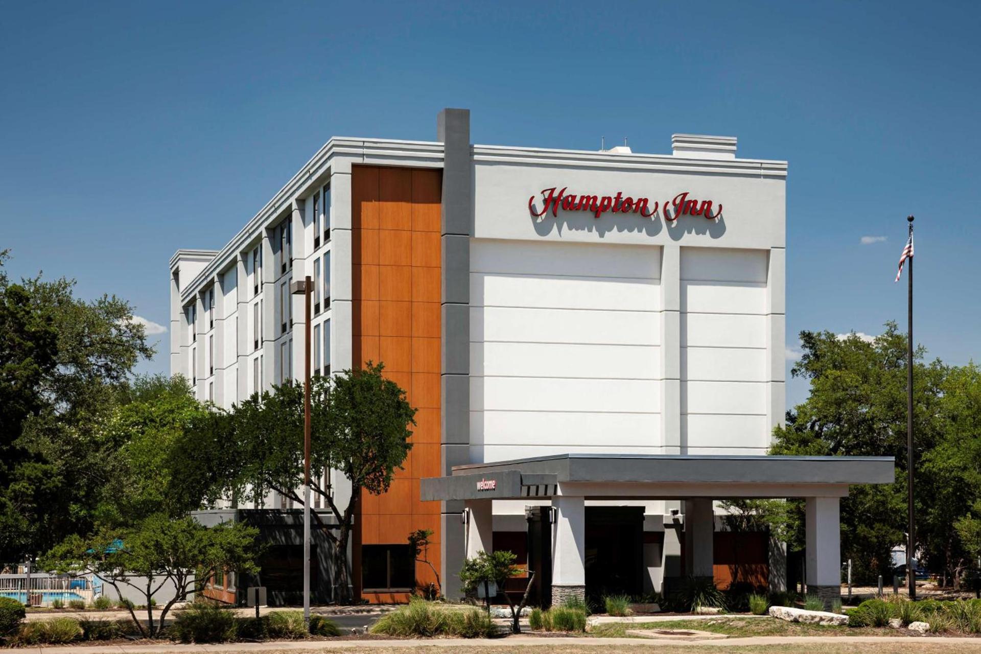 Hampton Inn Austin NW near The Domain photo 1