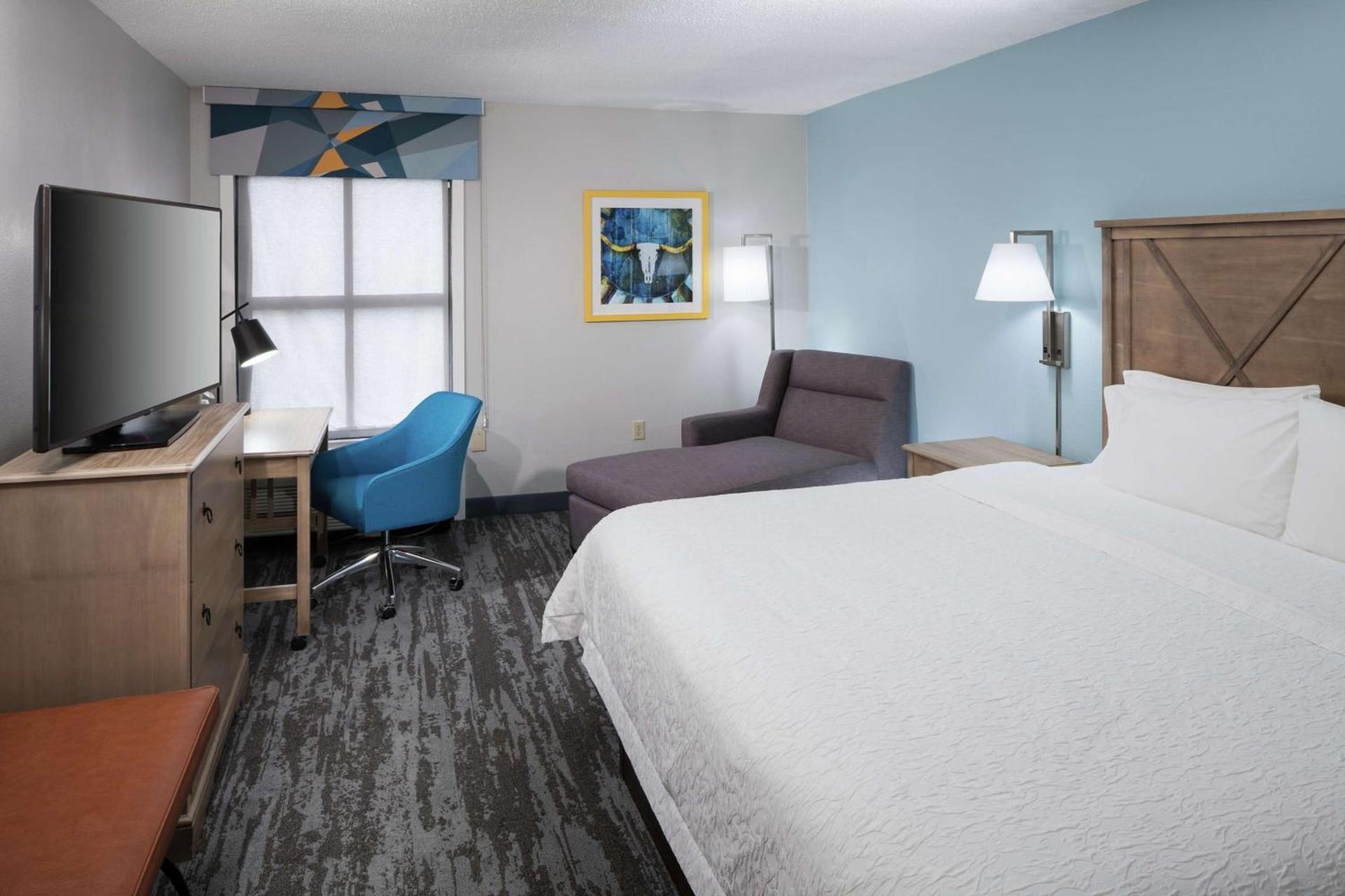 Hampton Inn Austin Round Rock photo 26
