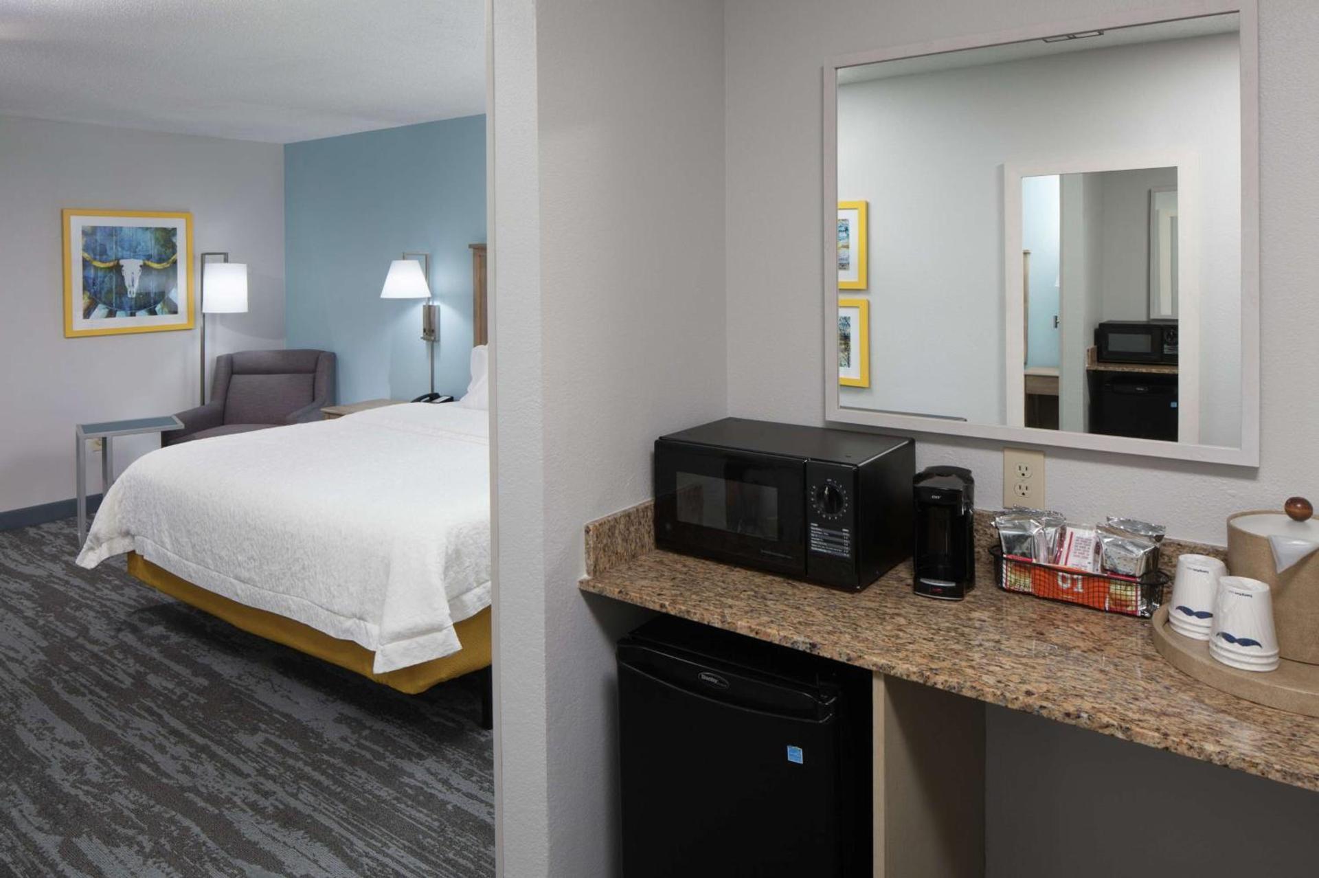 Hampton Inn Austin Round Rock photo 38