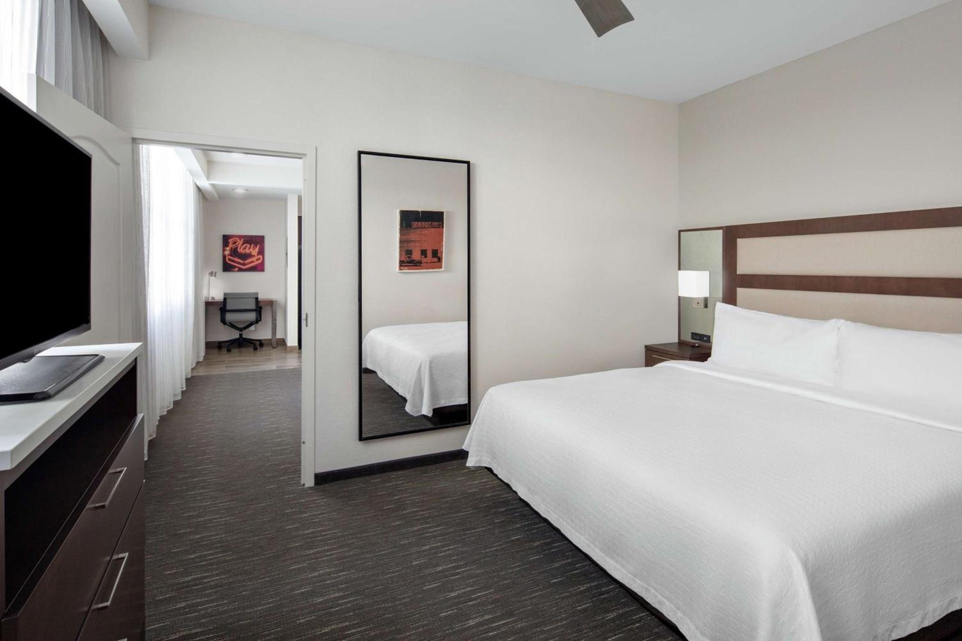 Homewood Suites by Hilton Nashville Downtown photo 10