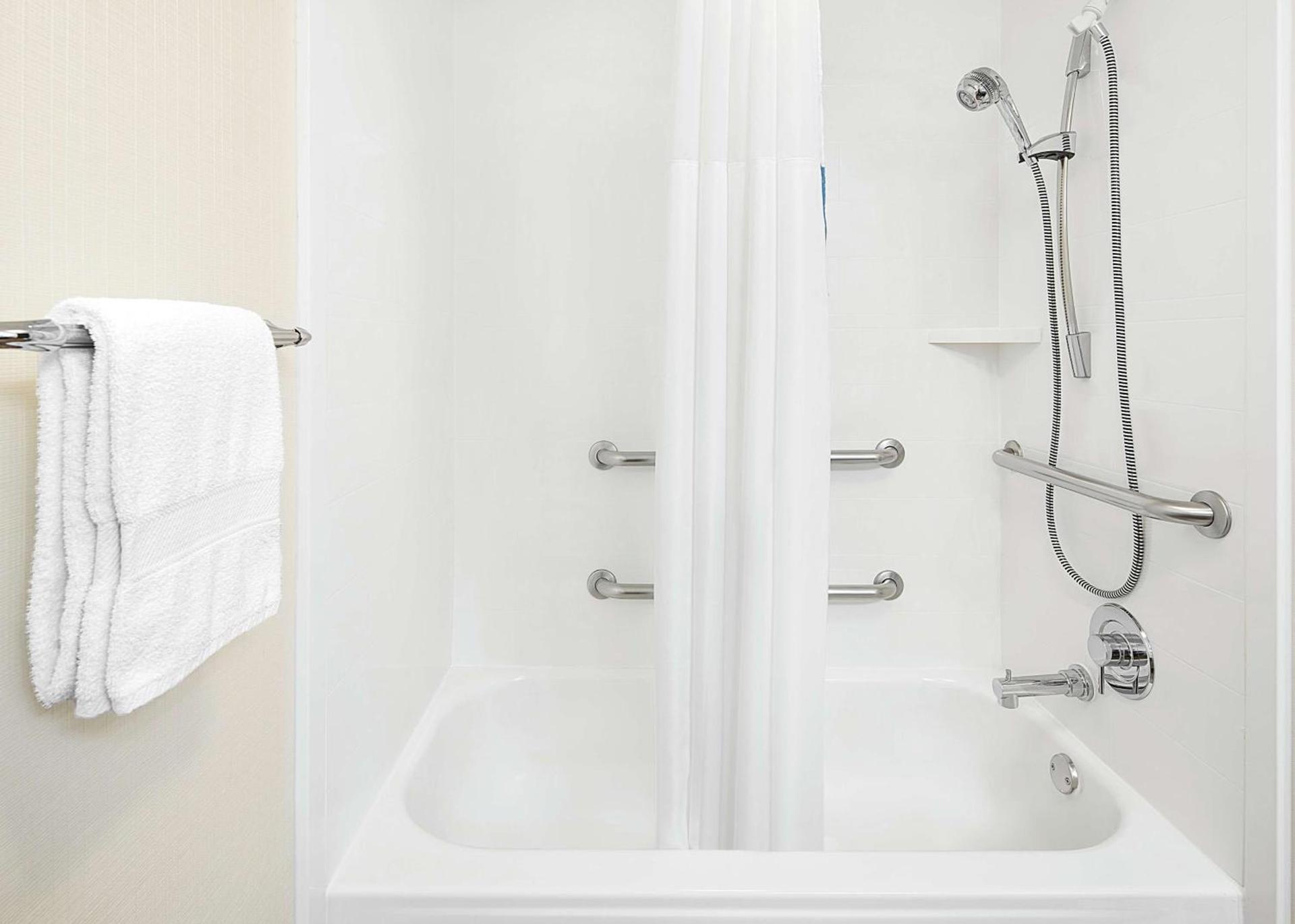 Hampton Inn Dallas Irving Las Colinas photo 15