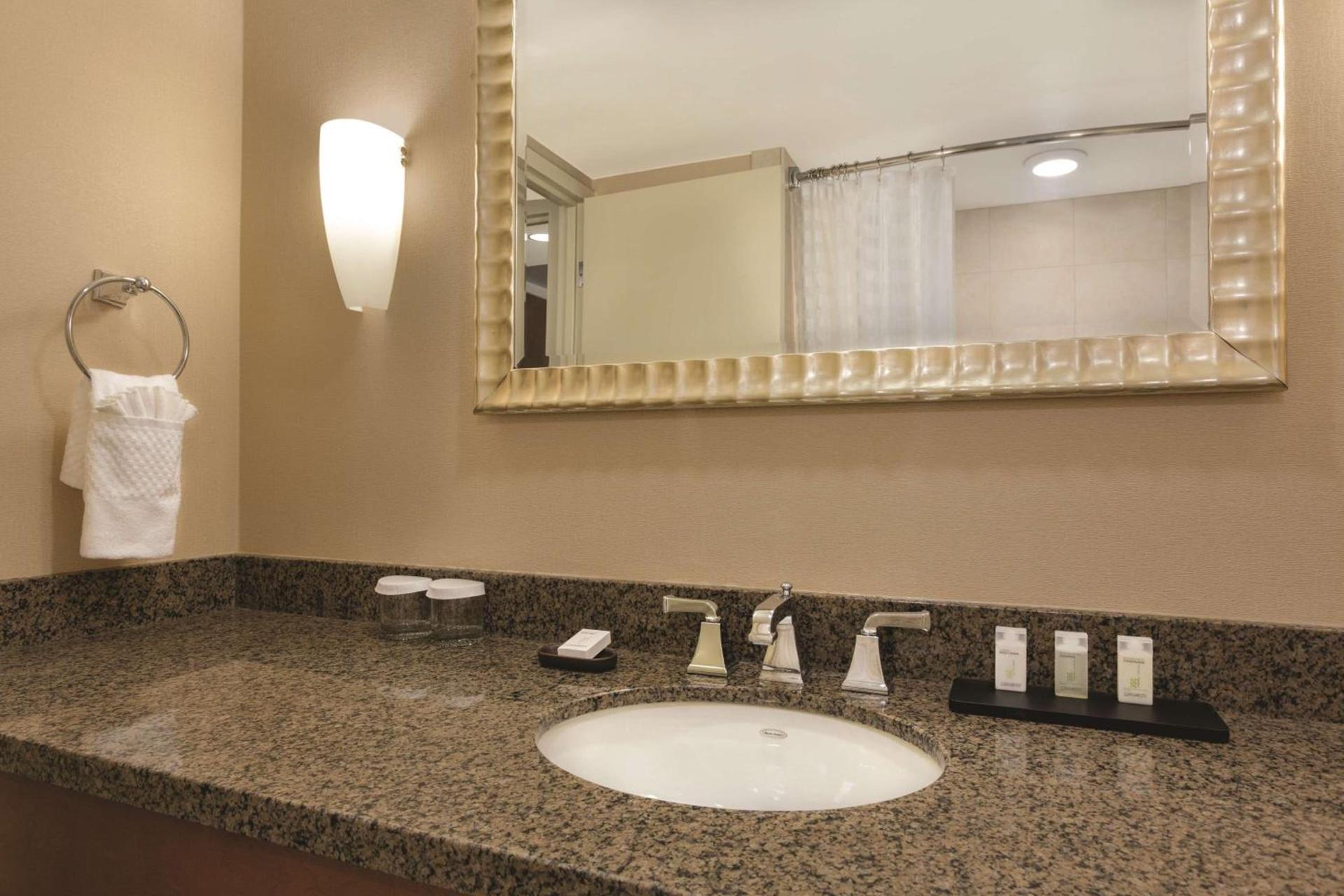 Embassy Suites Denver Tech Center photo 25