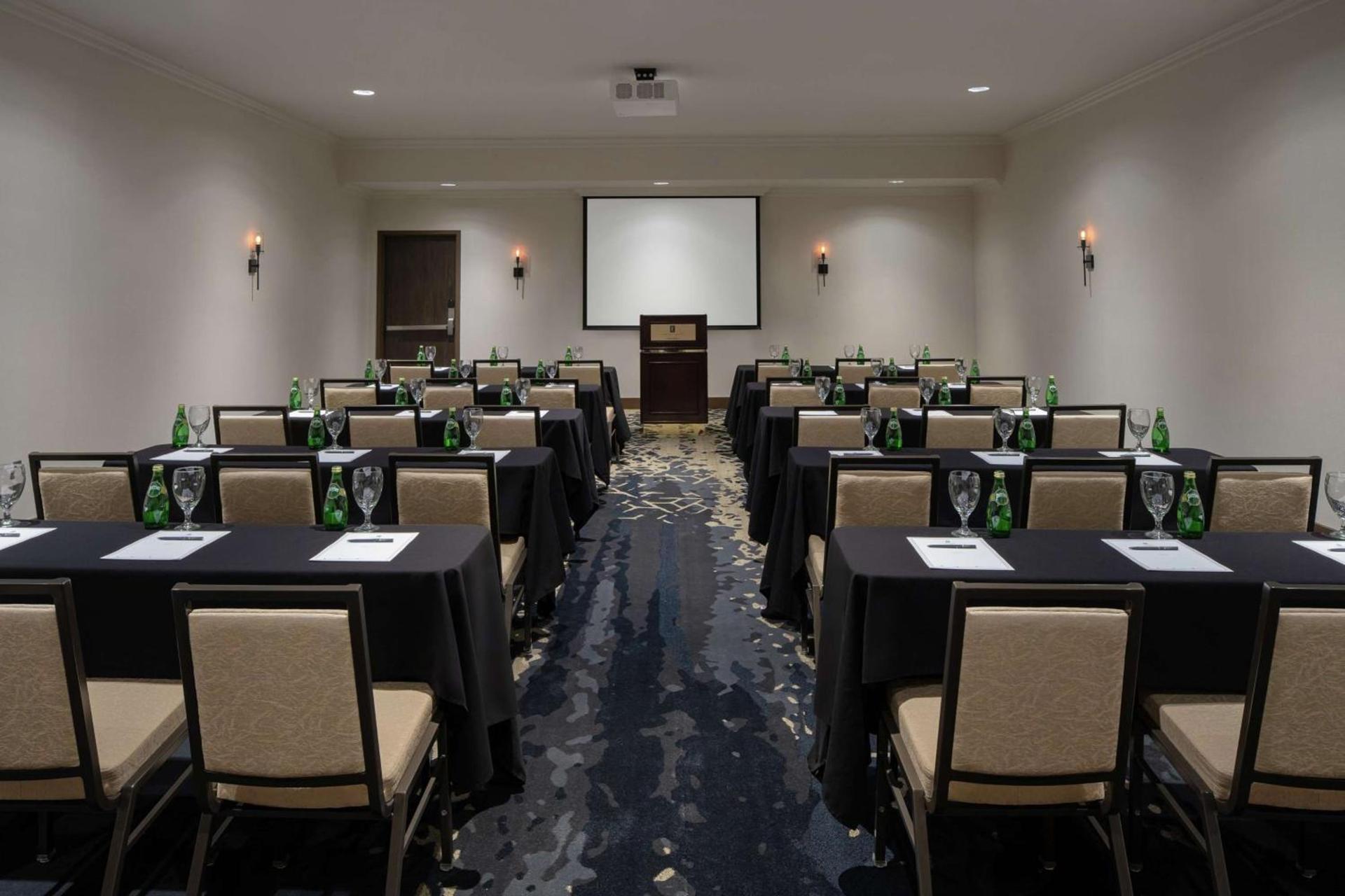 Embassy Suites by Hilton Fort Worth Downtown photo 28