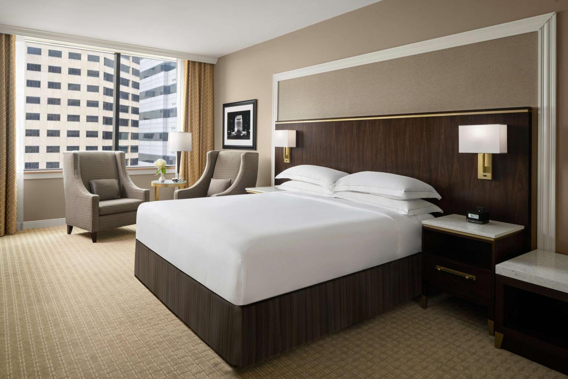 Hilton Indianapolis Hotel & Suites photo 30