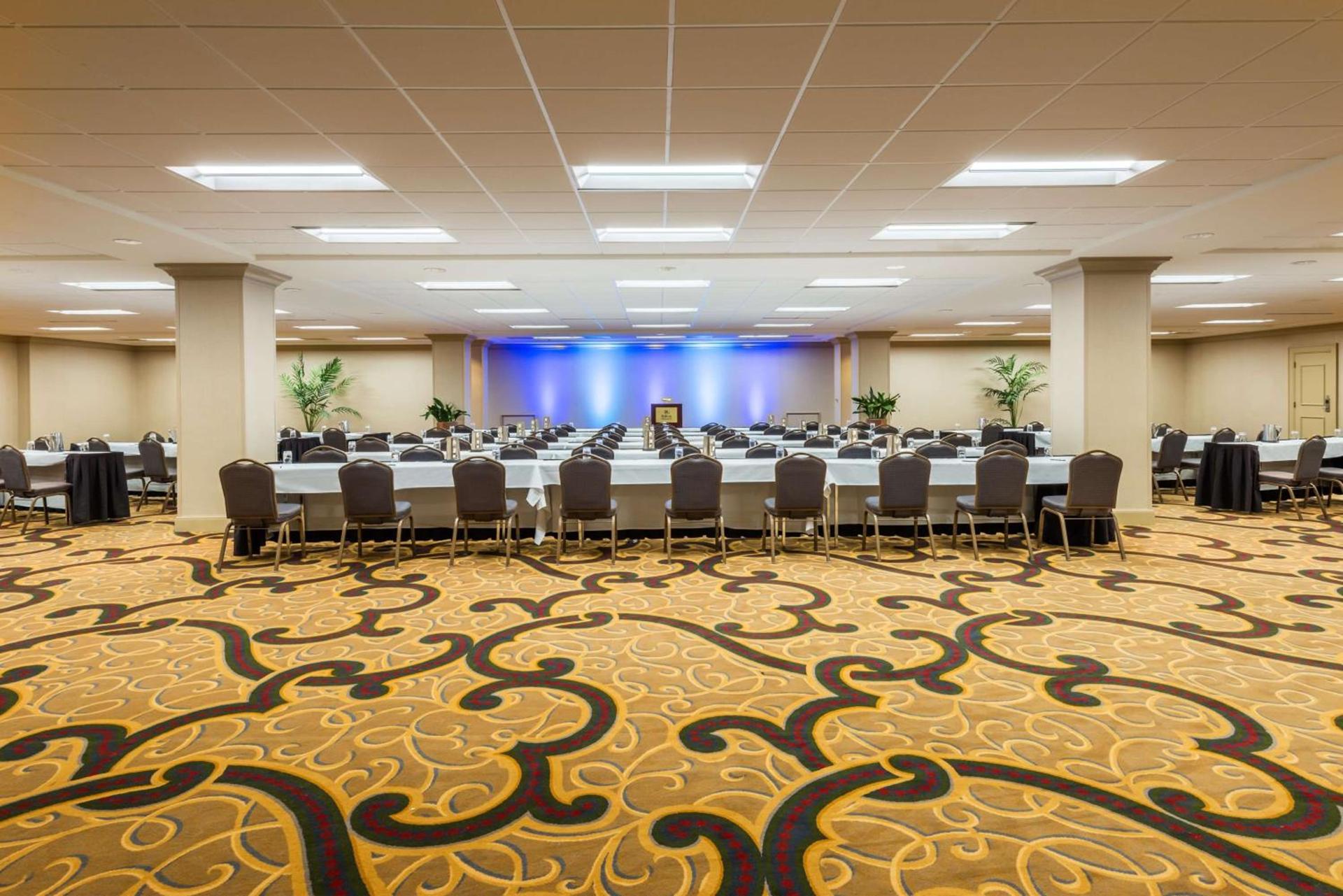 Hilton Indianapolis Hotel & Suites photo 53