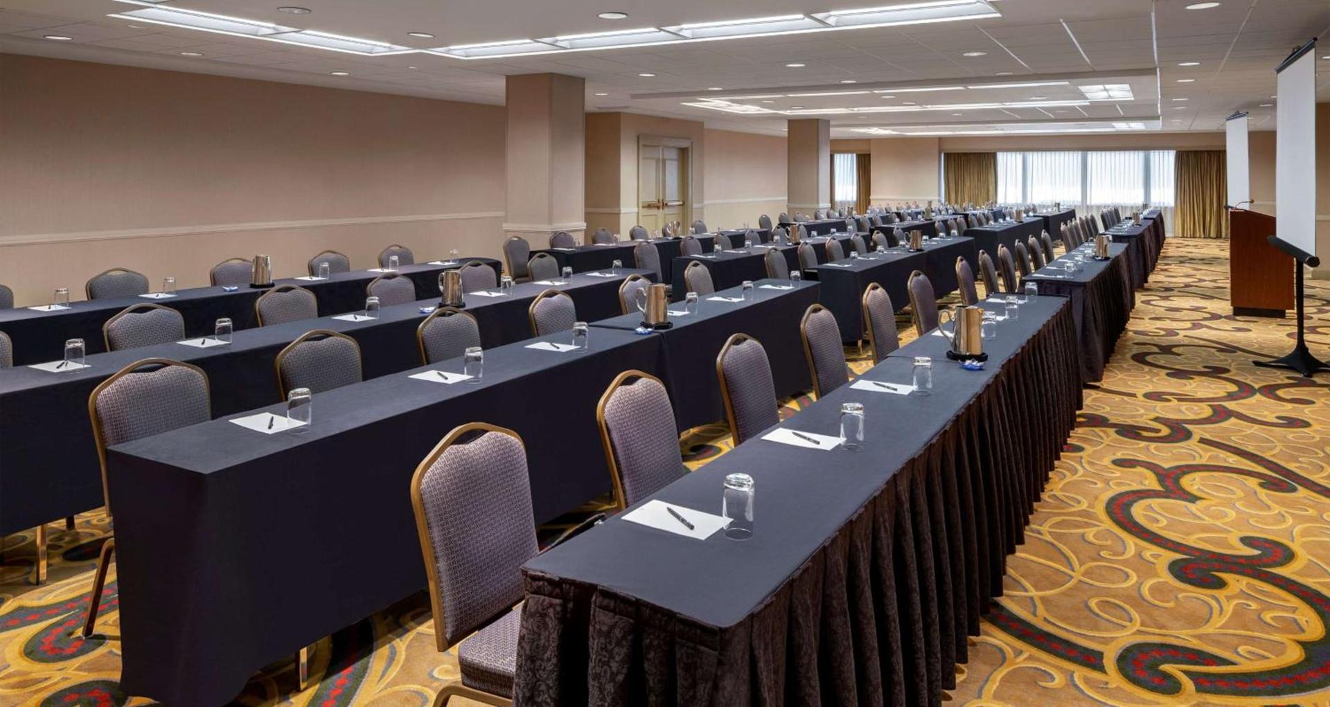 Hilton Indianapolis Hotel & Suites photo 45