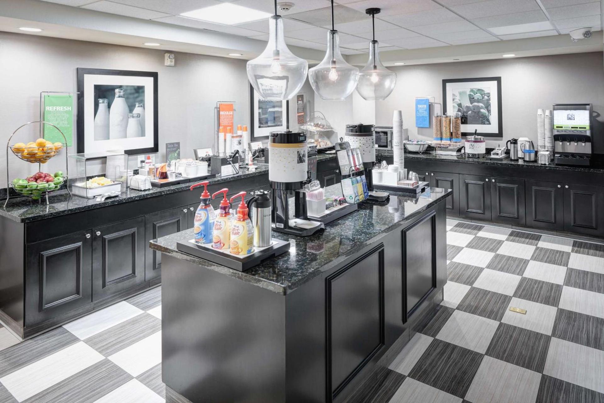 Hampton Inn Los Angeles Orange County Cypress photo 14