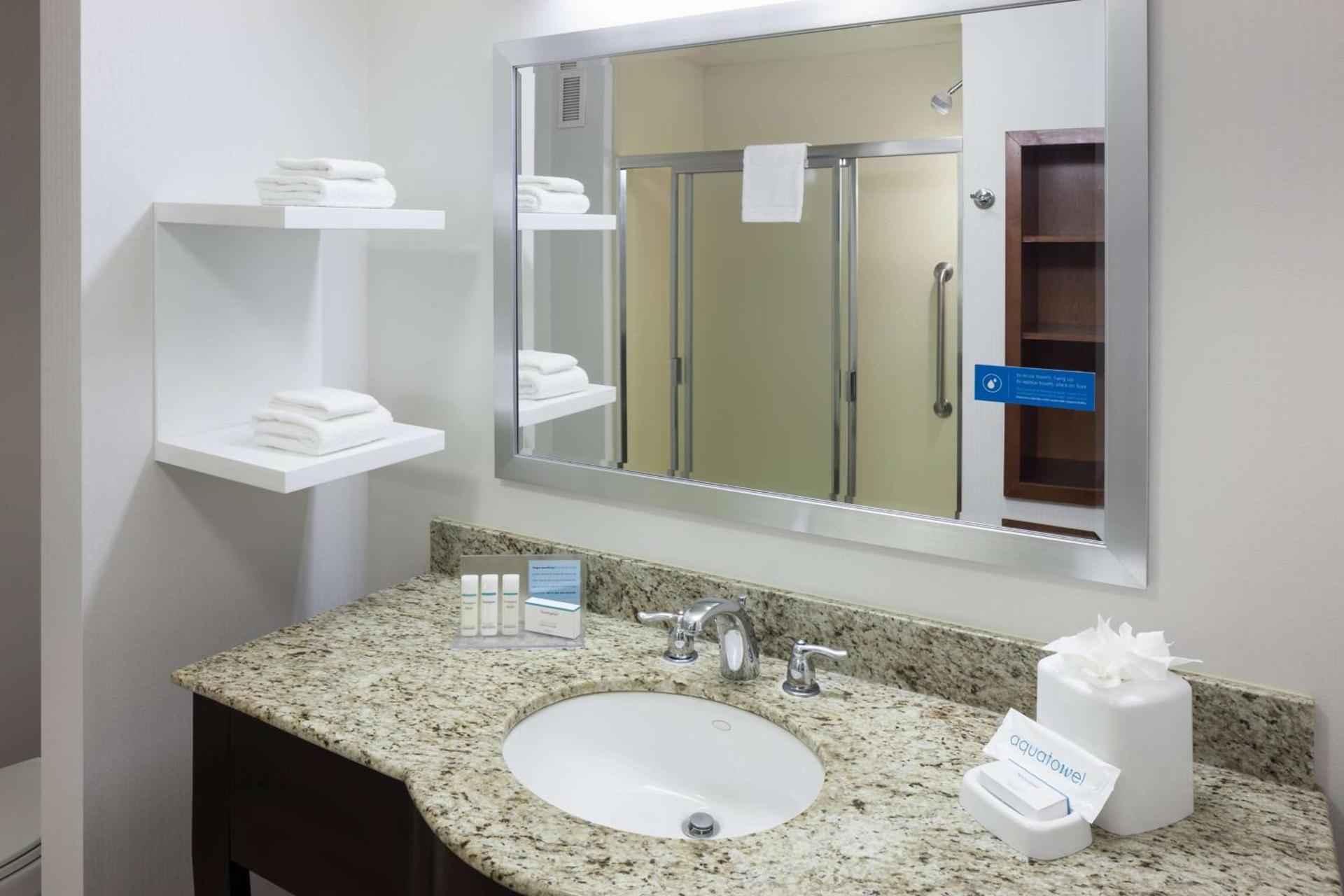 Hampton Inn Los Angeles Orange County Cypress photo 18
