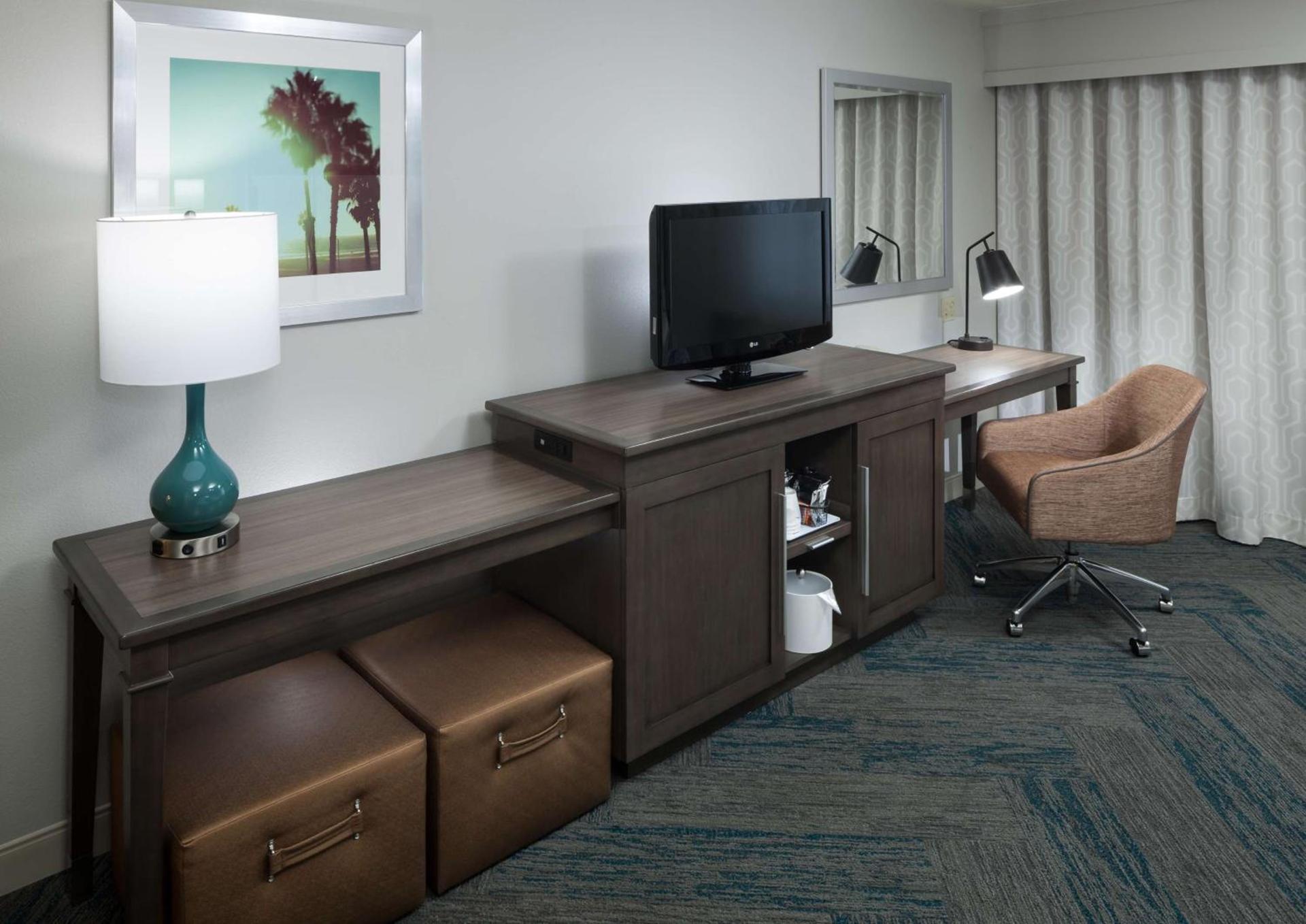 Hampton Inn Los Angeles Orange County Cypress photo 25