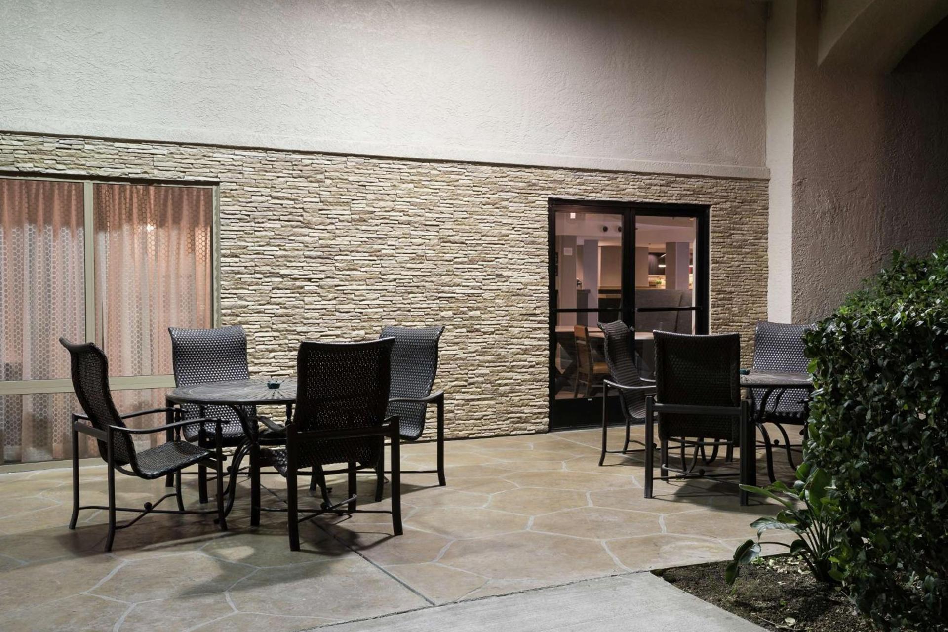 Hampton Inn Los Angeles Santa Clarita photo 5
