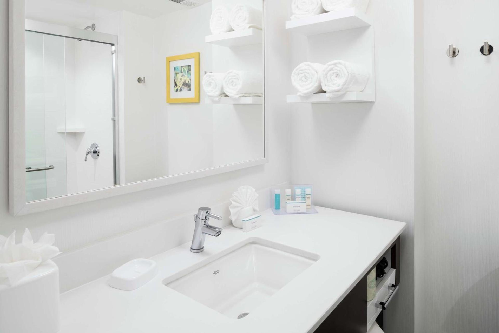 Hampton Inn Los Angeles Santa Clarita photo 26