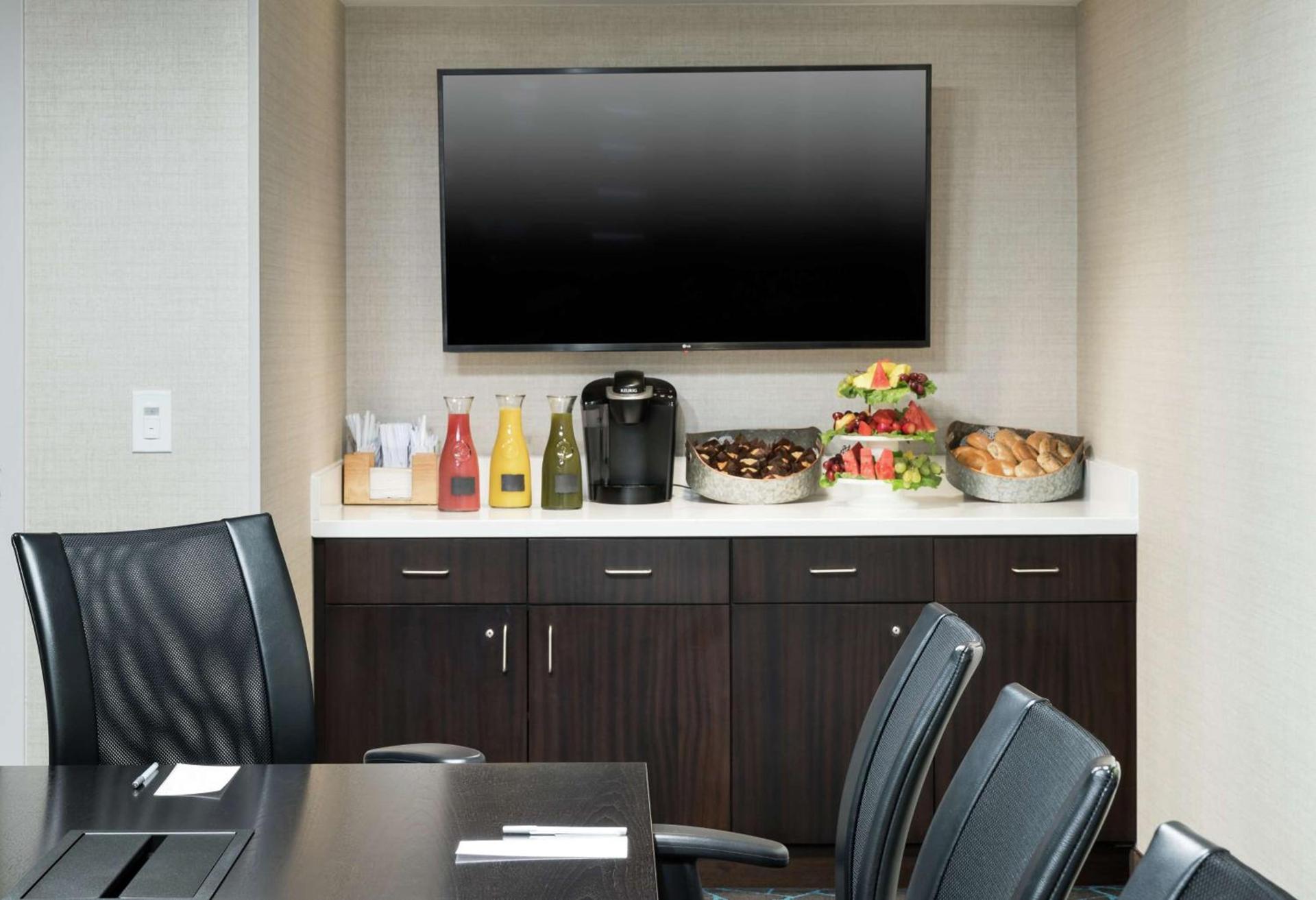 Hampton Inn Los Angeles Santa Clarita photo 30