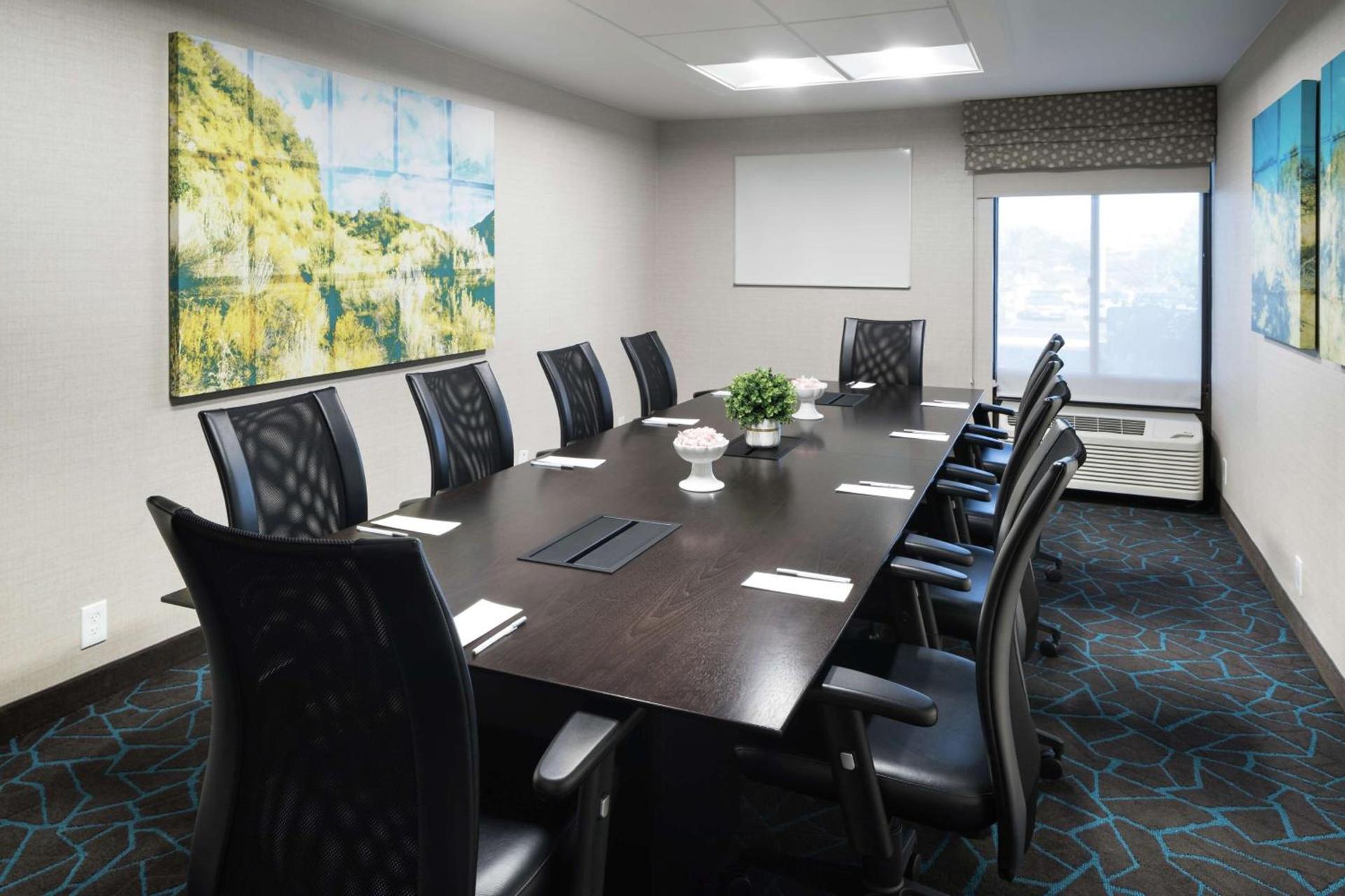 Hampton Inn Los Angeles Santa Clarita photo 31