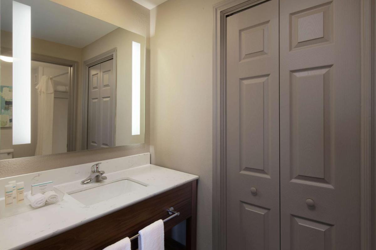 Homewood Suites by Hilton Lubbock photo 14