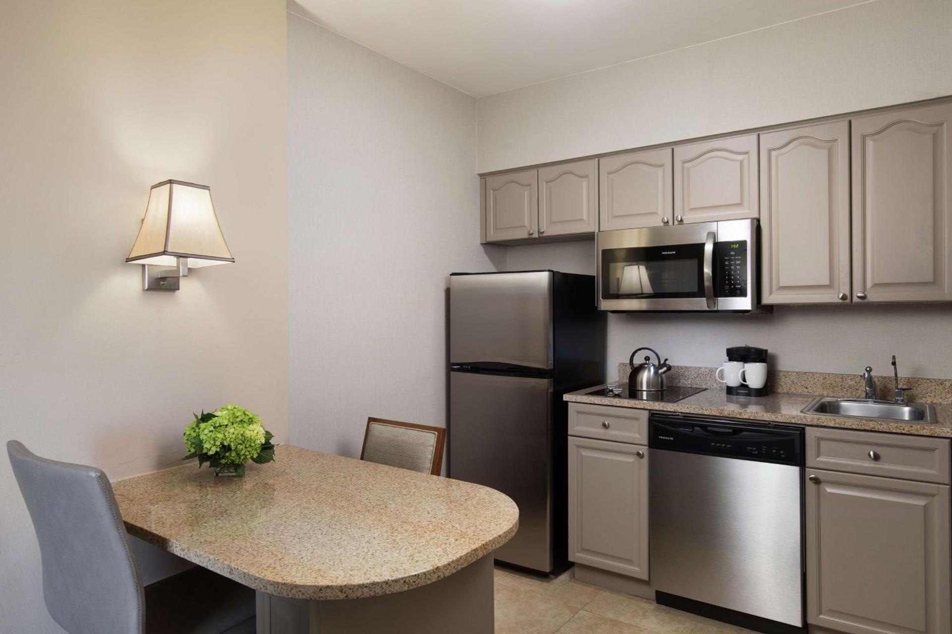 Homewood Suites by Hilton Lubbock photo 13