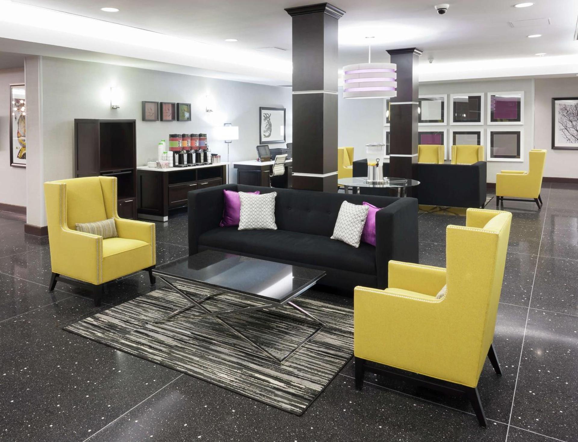 Hampton Inn San Diego Downtown photo 9