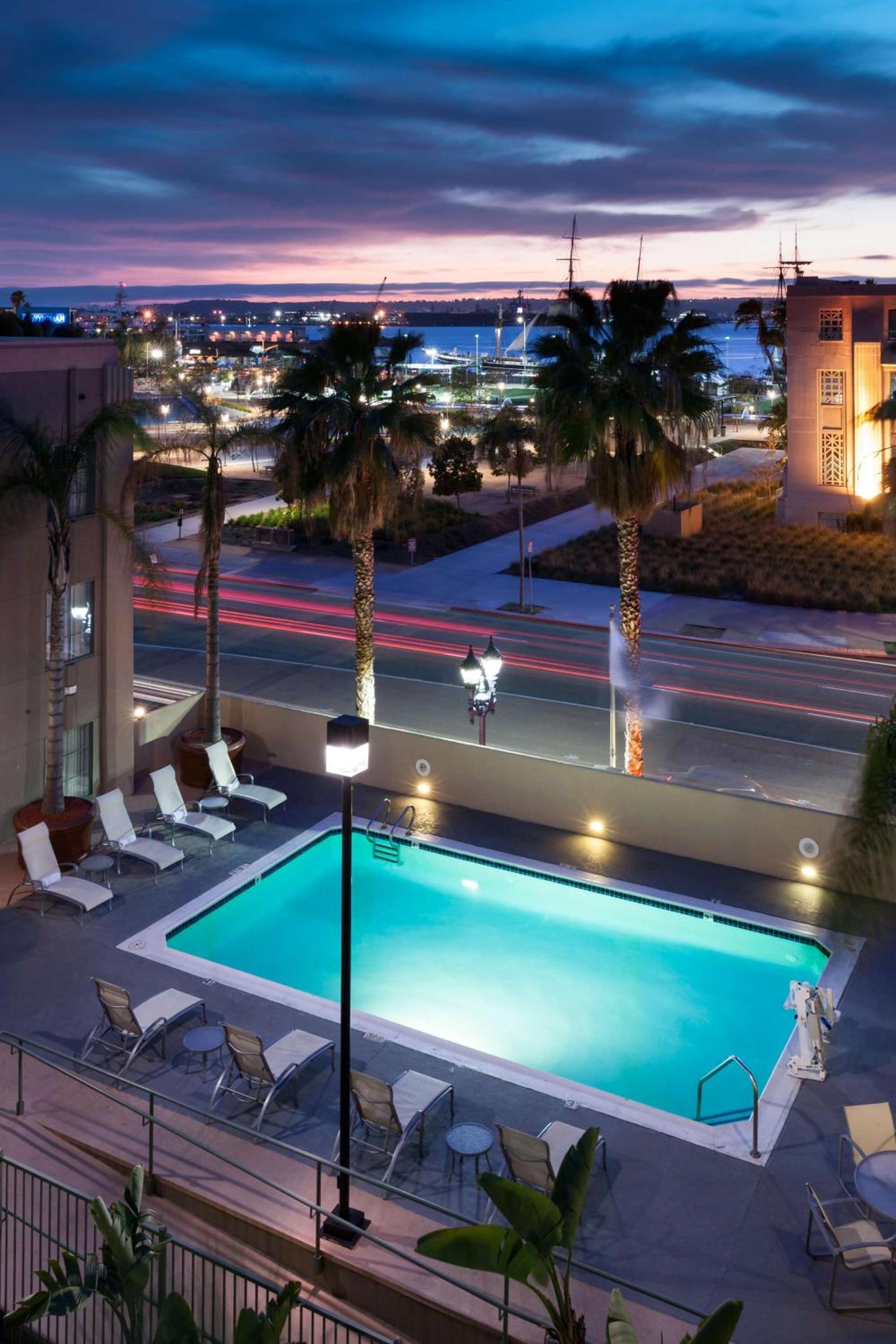 Hampton Inn San Diego Downtown photo 10