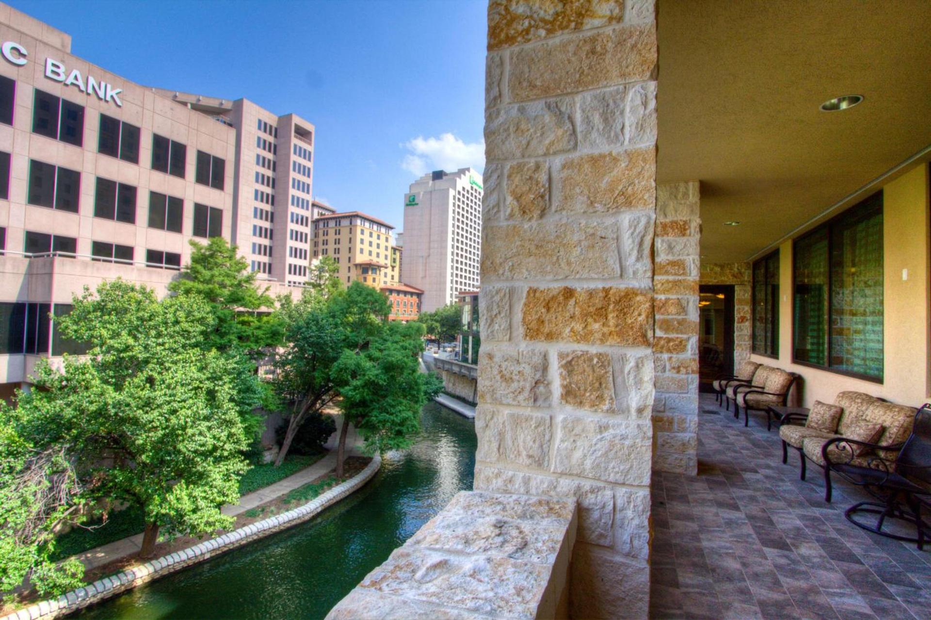 Embassy Suites San Antonio Riverwalk-Downtown photo 56