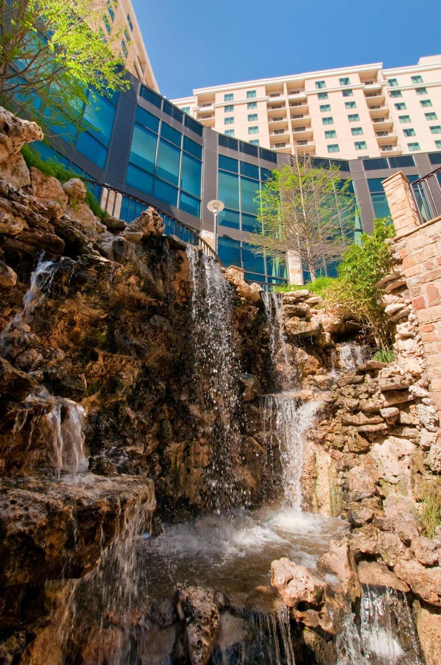 Embassy Suites San Antonio Riverwalk-Downtown photo 3