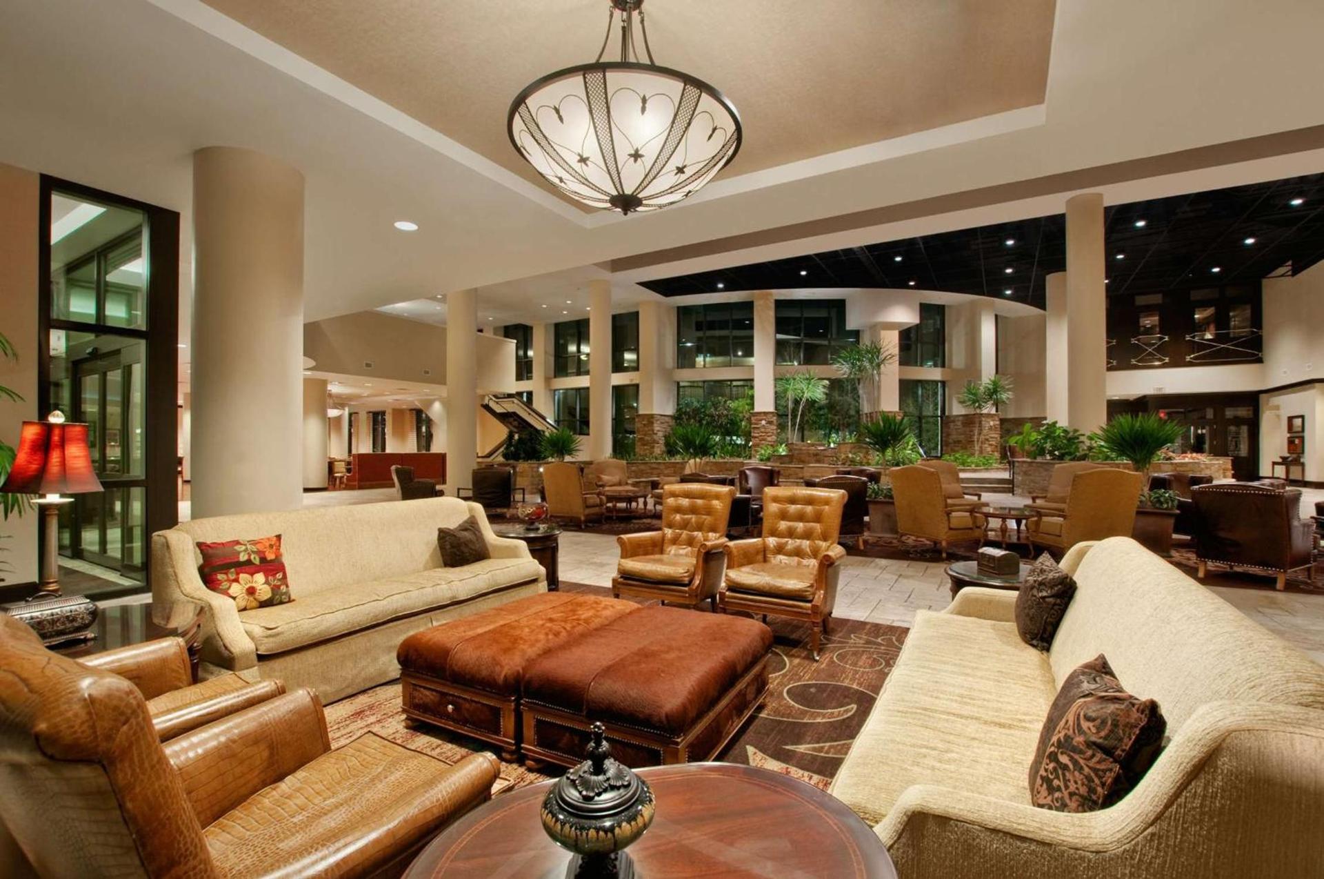 Embassy Suites San Antonio Riverwalk-Downtown photo 5