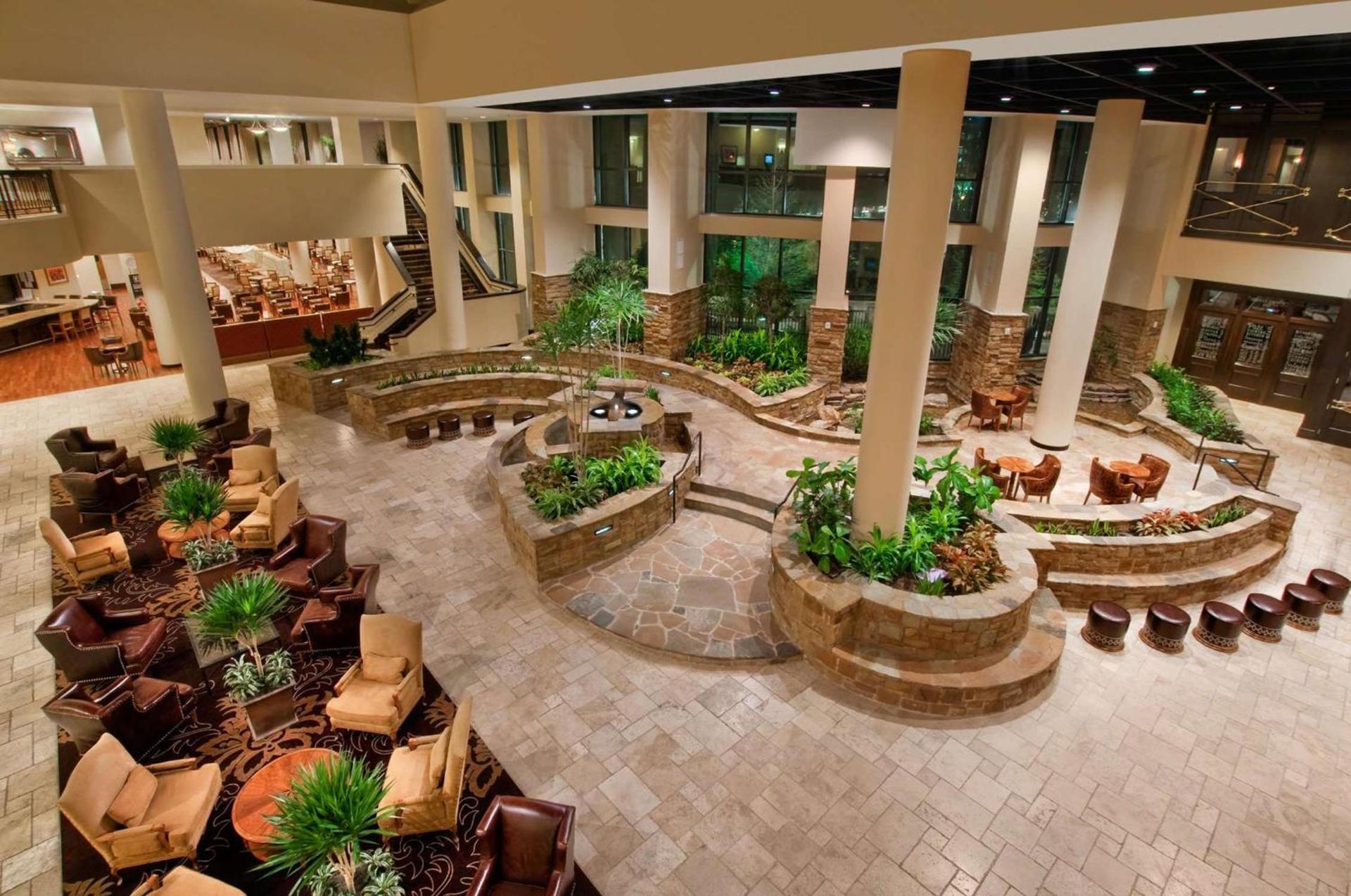 Embassy Suites San Antonio Riverwalk-Downtown photo 6