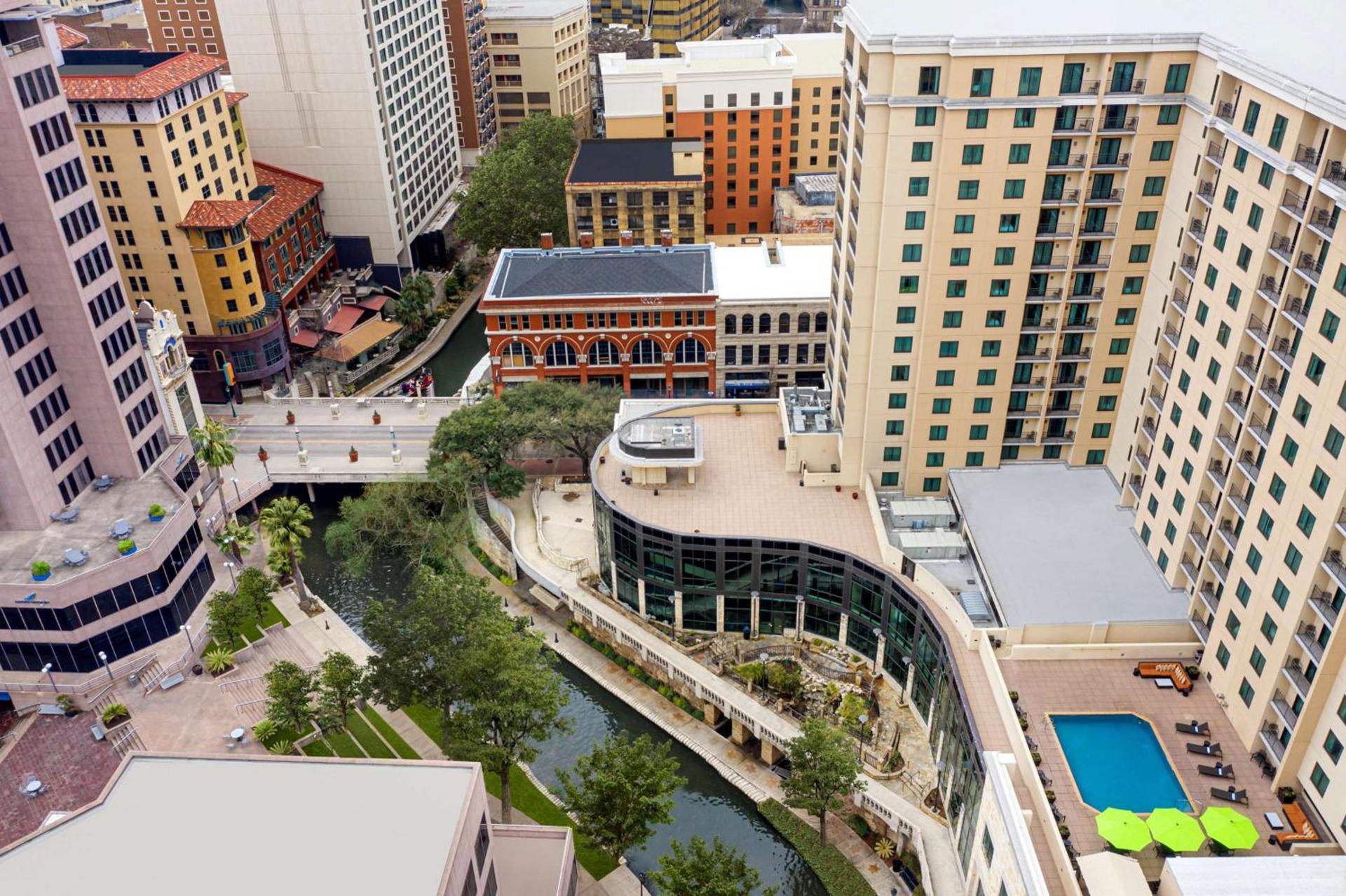 Embassy Suites San Antonio Riverwalk-Downtown photo 9