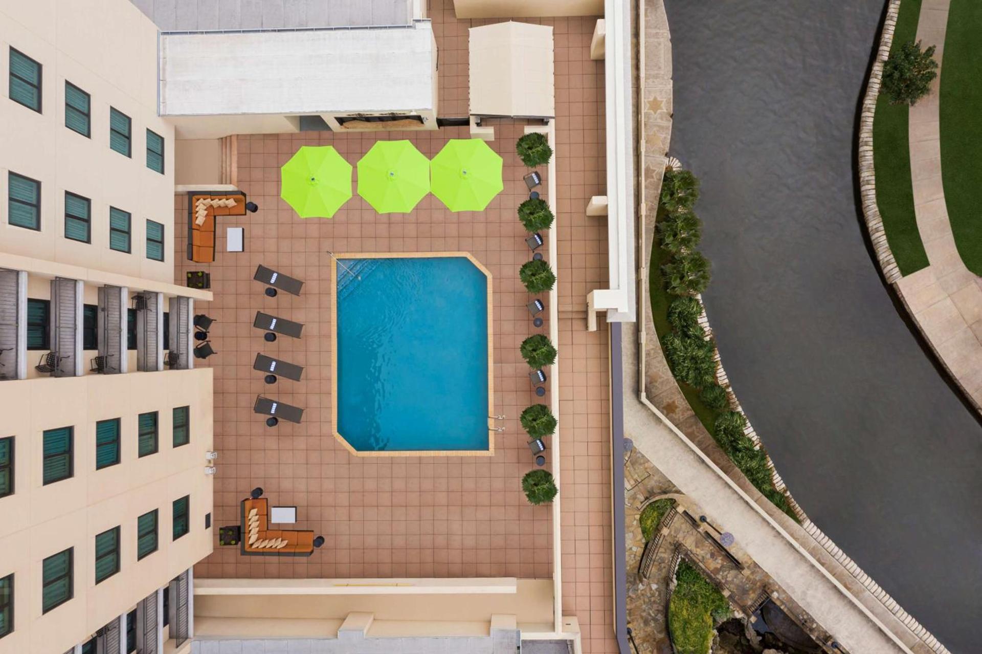 Embassy Suites San Antonio Riverwalk-Downtown photo 11