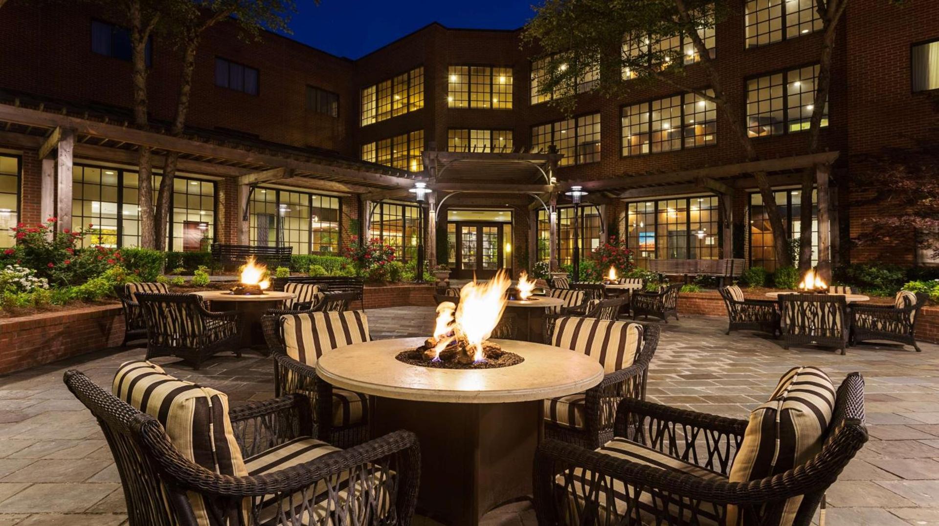 DoubleTree Suites by Hilton Charlotte/SouthPark photo 2