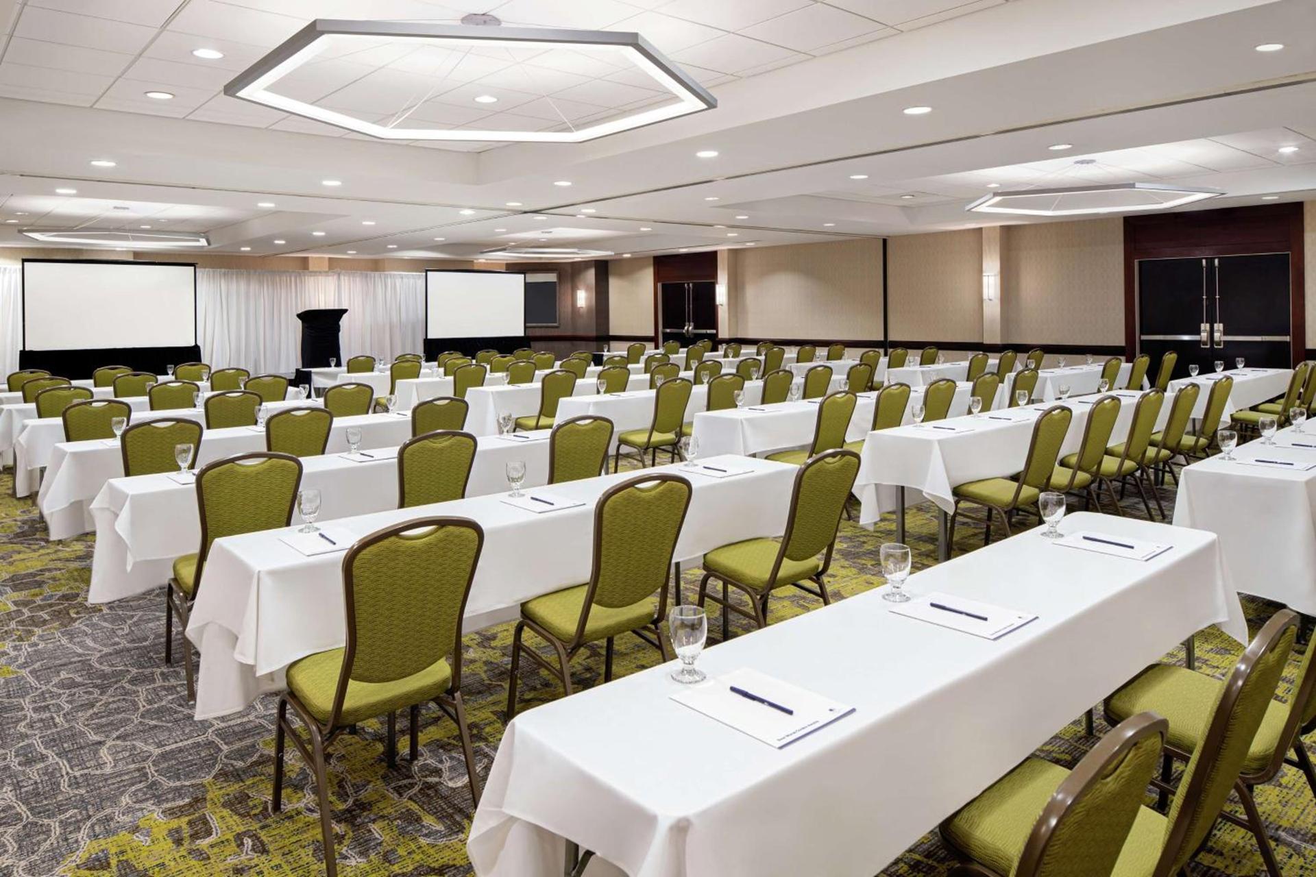 DoubleTree Suites by Hilton Charlotte/SouthPark photo 33