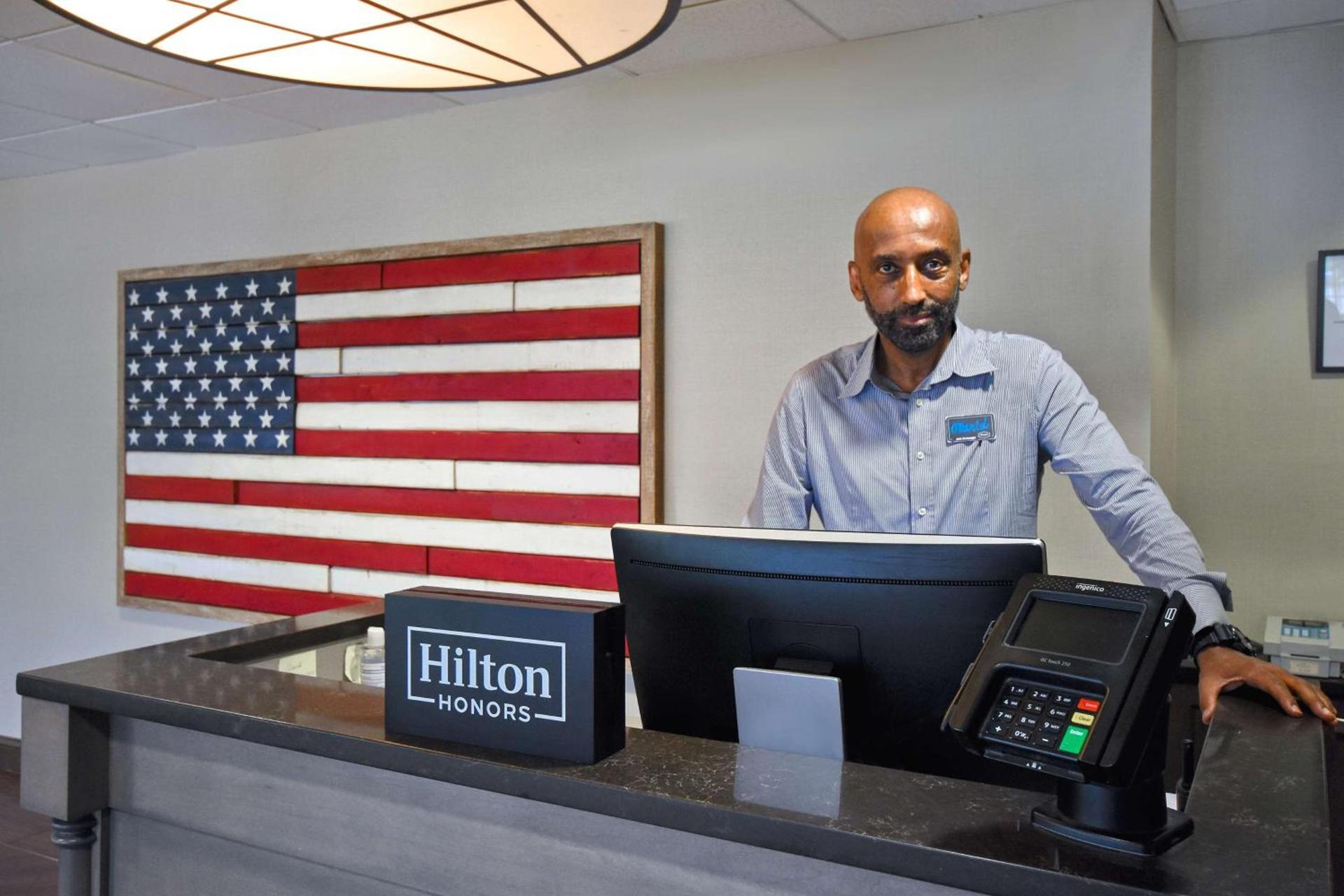Hampton Inn & Suites Alexandria Old Town Area South photo 37