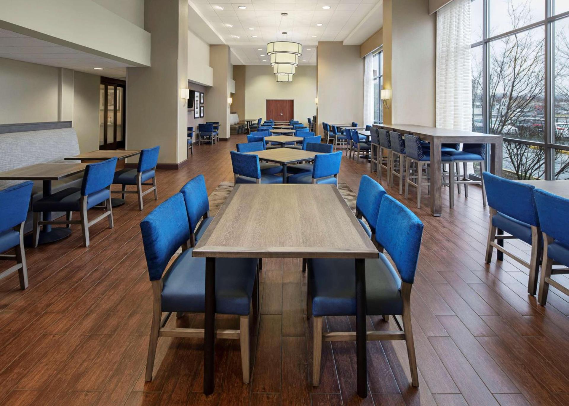 Hampton Inn & Suites Alexandria Old Town Area South photo 47
