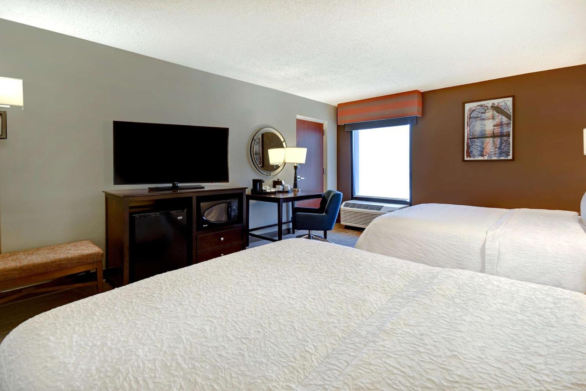 Hampton Inn & Suites Alexandria Old Town Area South photo 48