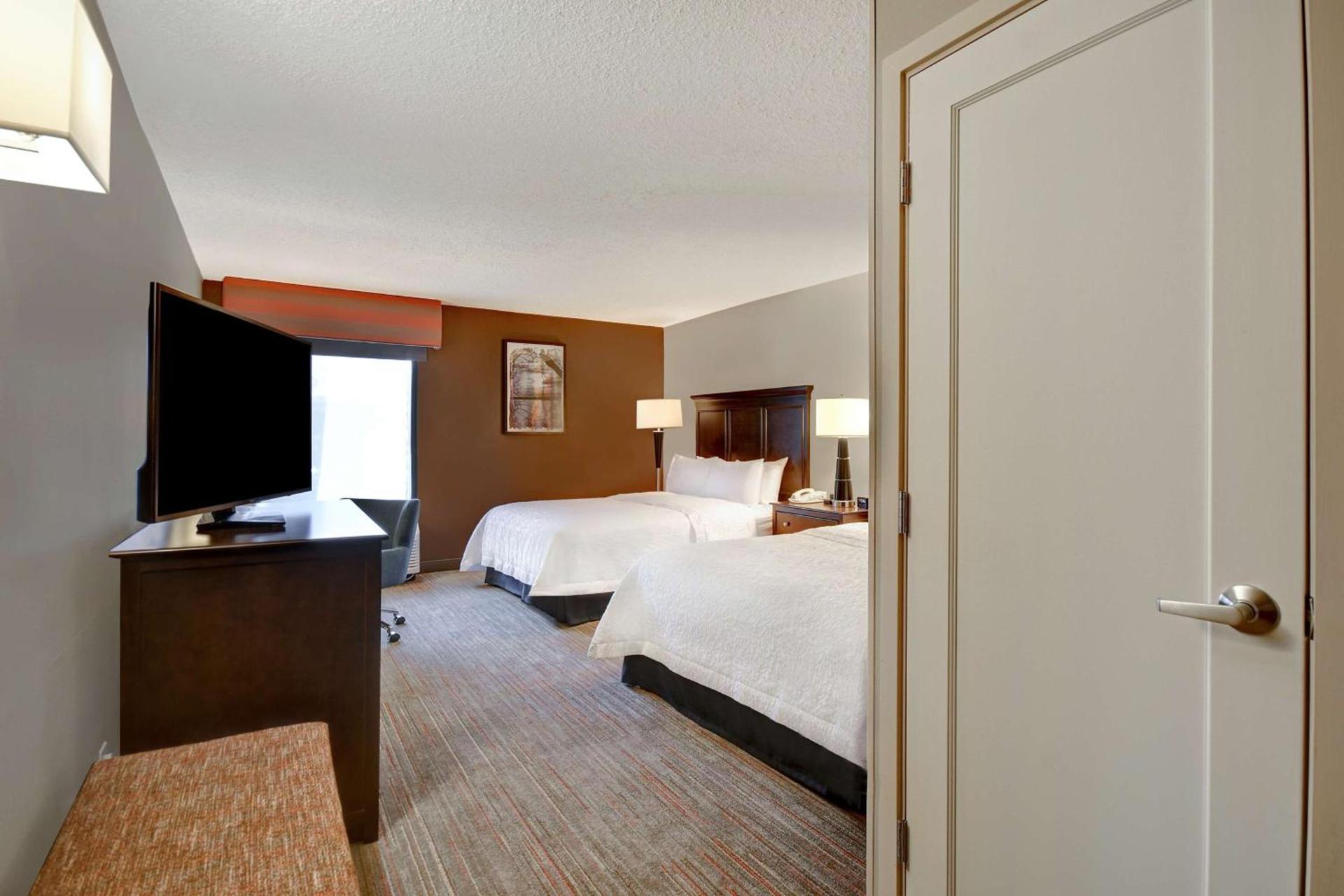 Hampton Inn & Suites Alexandria Old Town Area South photo 45