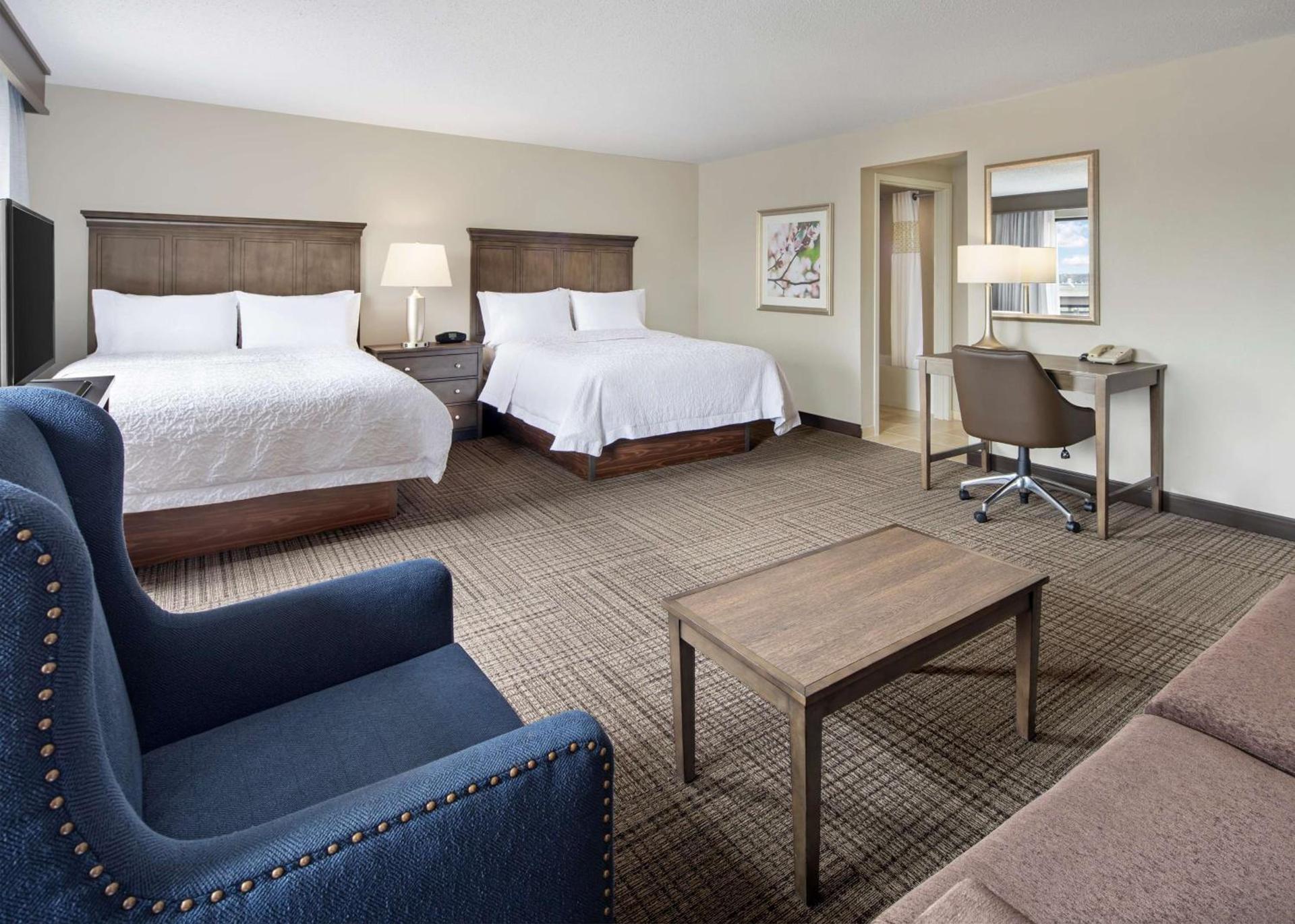 Hampton Inn & Suites Alexandria Old Town Area South photo 54