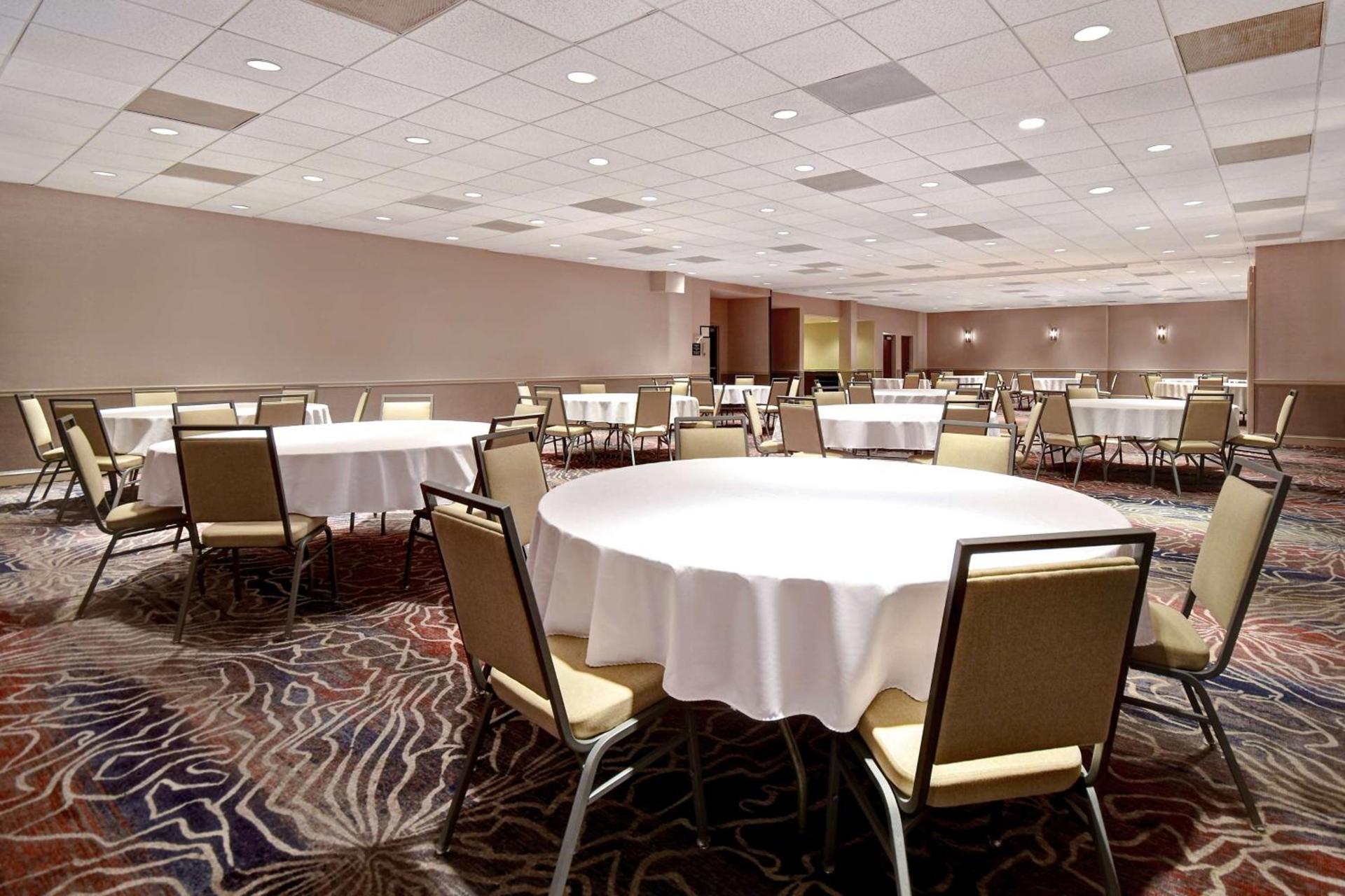 Hampton Inn & Suites Alexandria Old Town Area South photo 9