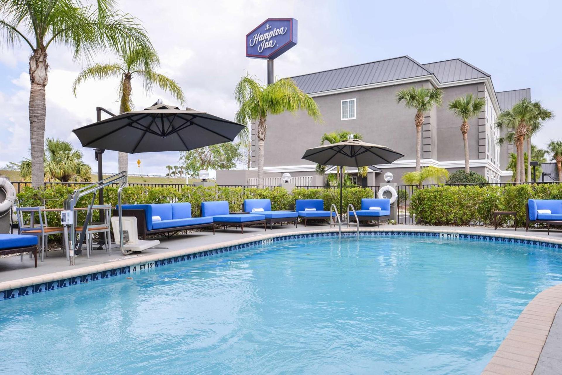 Hampton Inn Vero Beach Outlets photo 7
