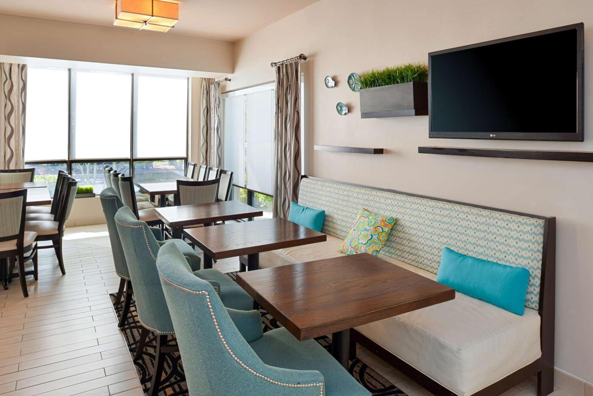 Hampton Inn Vero Beach Outlets photo 12
