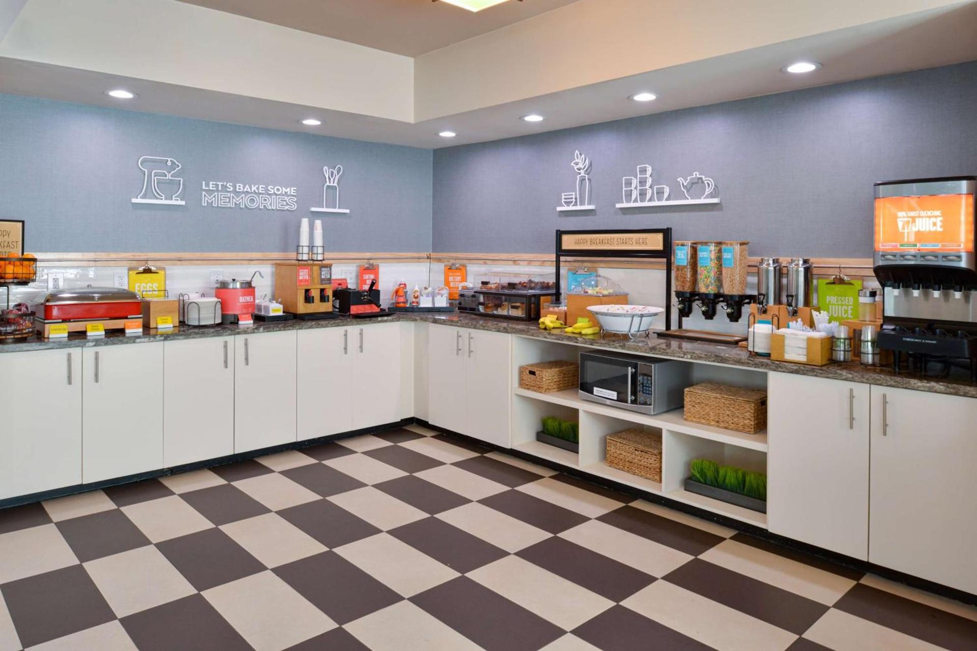 Hampton Inn Vero Beach Outlets photo 14