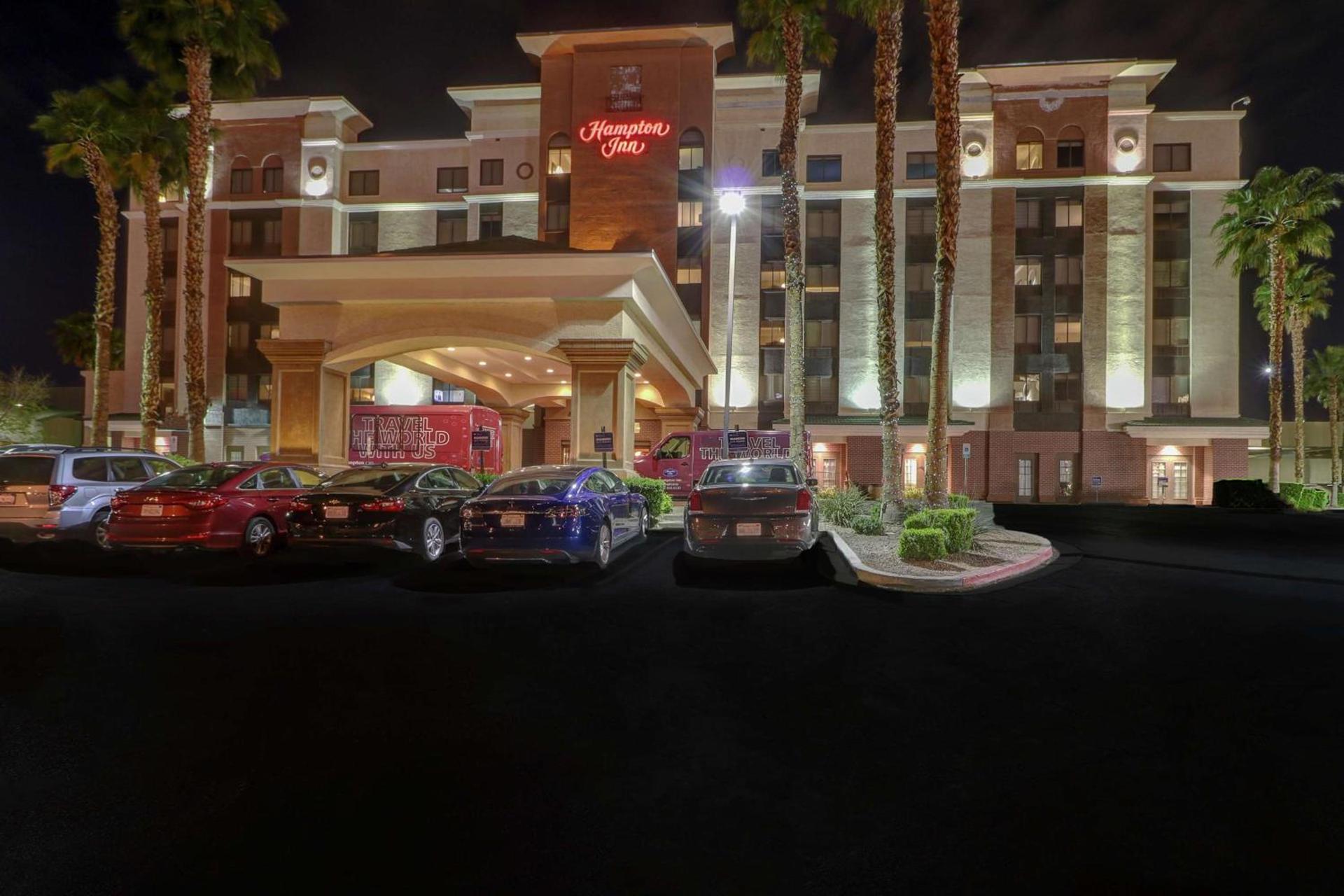 Hampton Inn Tropicana photo 17