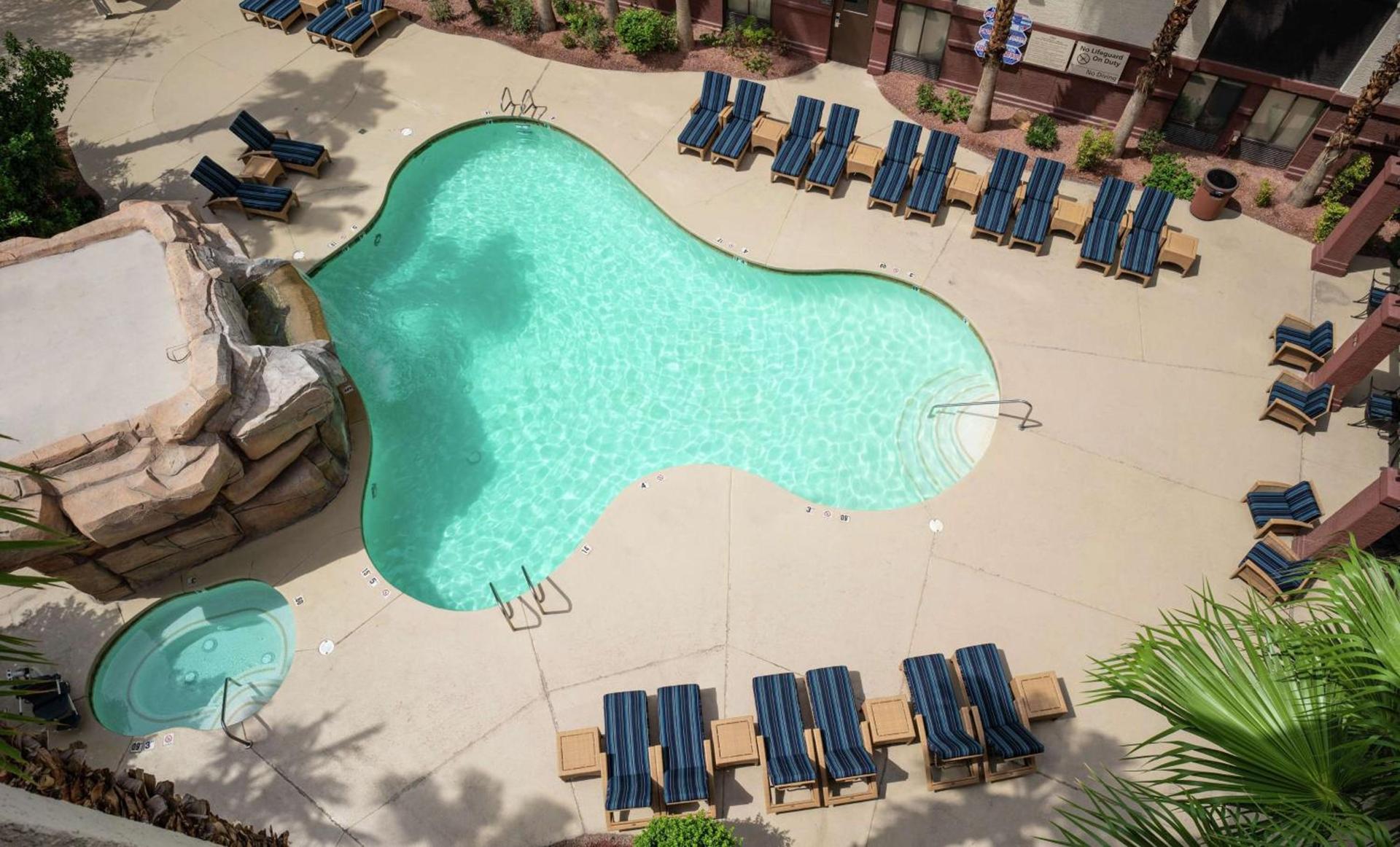 Hampton Inn Tropicana photo 21