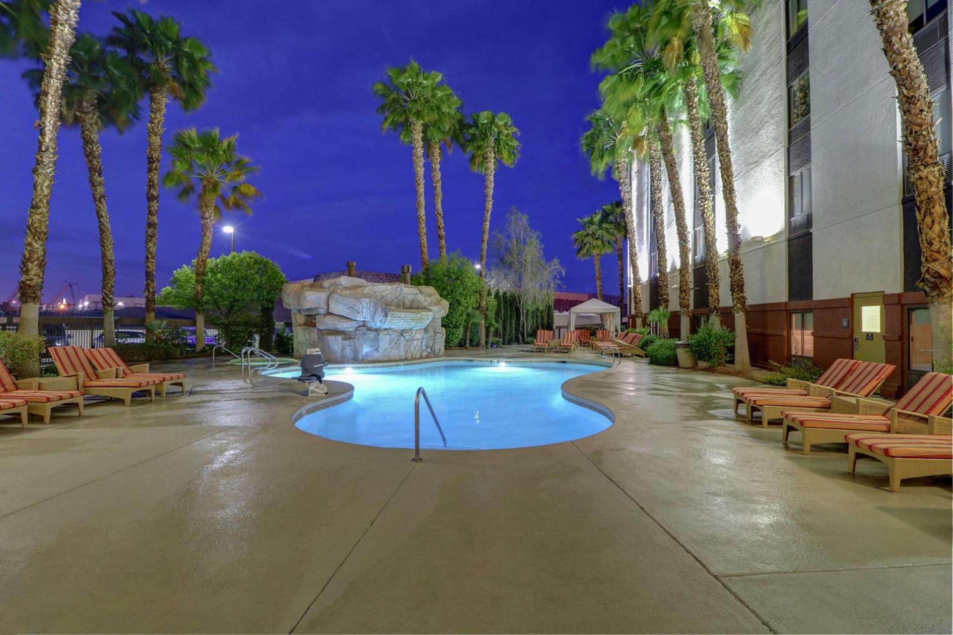 Hampton Inn Tropicana photo 22