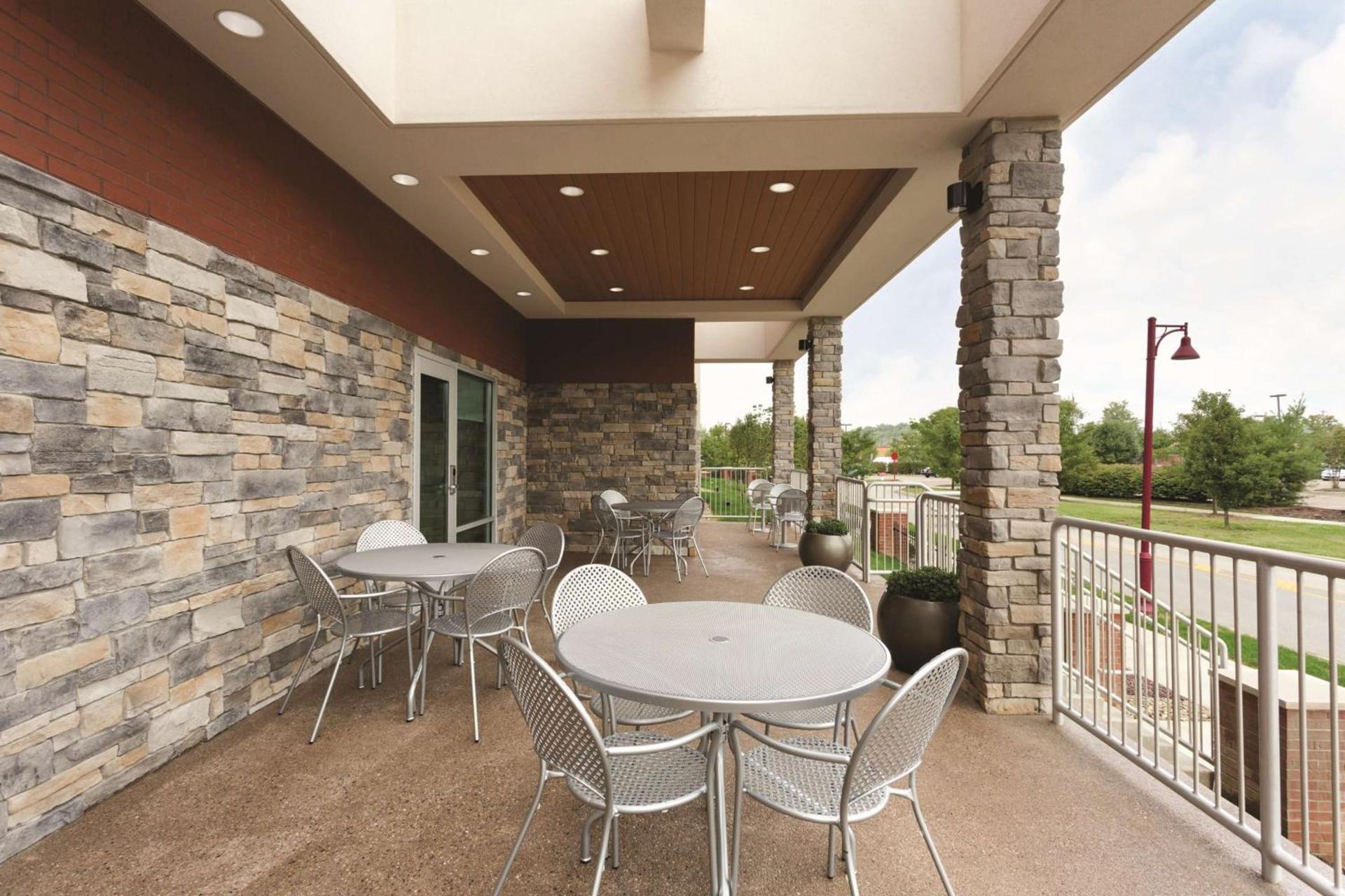 Home2Suites Pittsburgh Cranberry photo 2