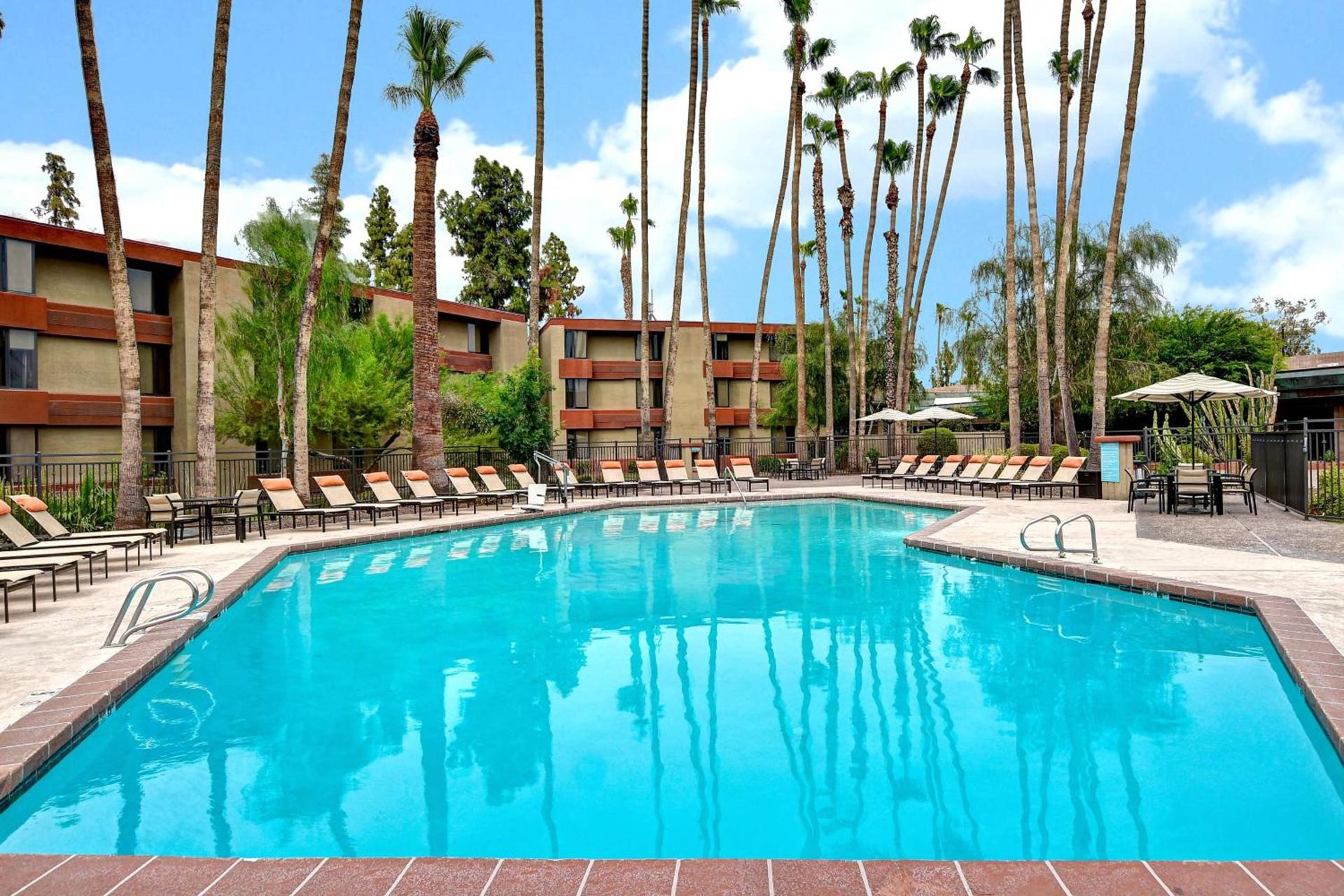 DoubleTree by Hilton Phoenix- Tempe photo 8