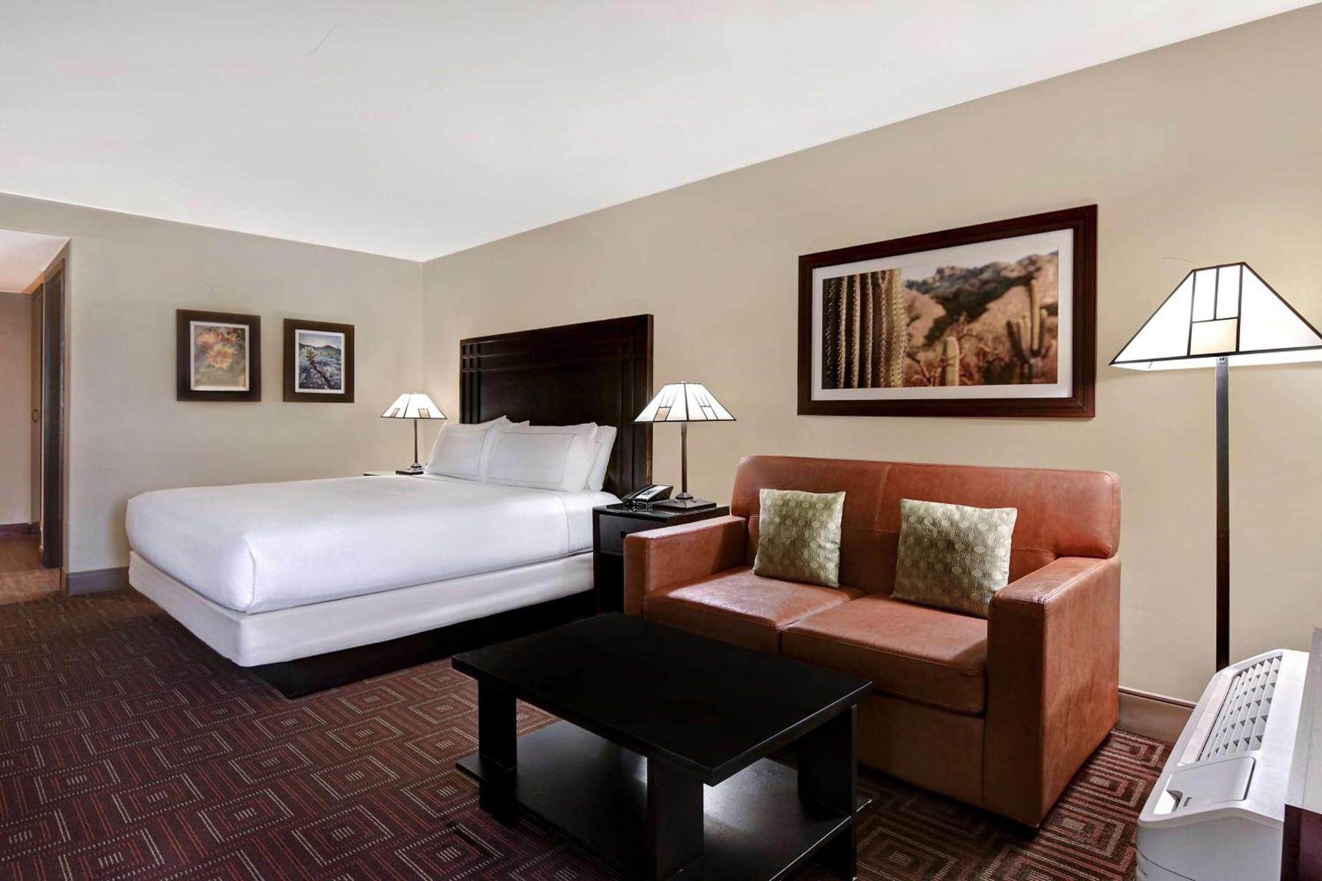 DoubleTree by Hilton Phoenix- Tempe photo 33