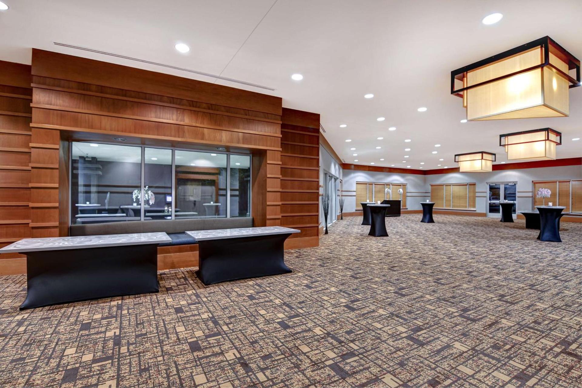 DoubleTree by Hilton Phoenix- Tempe photo 36