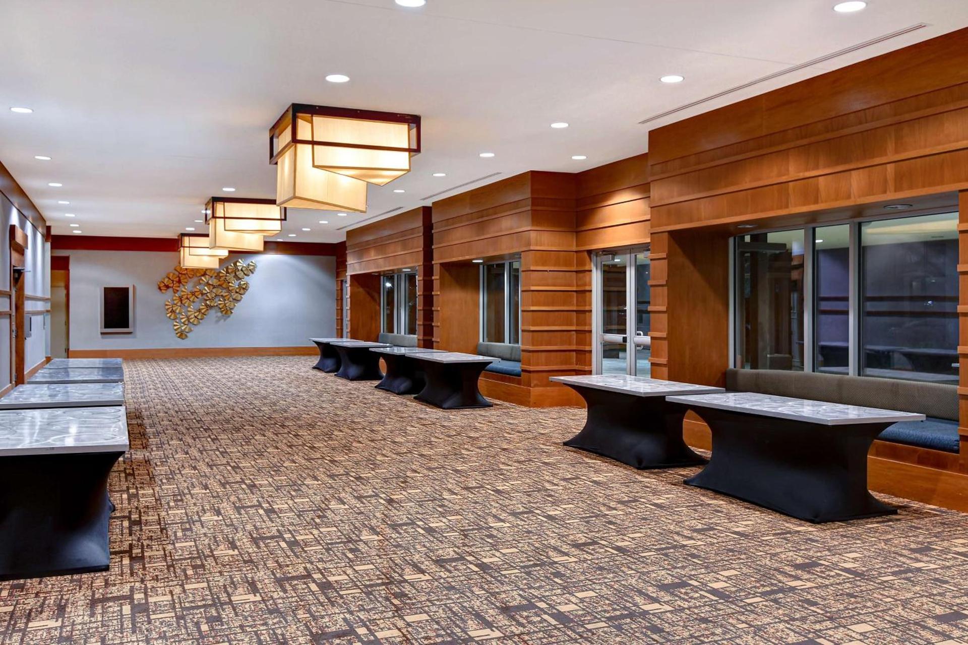 DoubleTree by Hilton Phoenix- Tempe photo 35