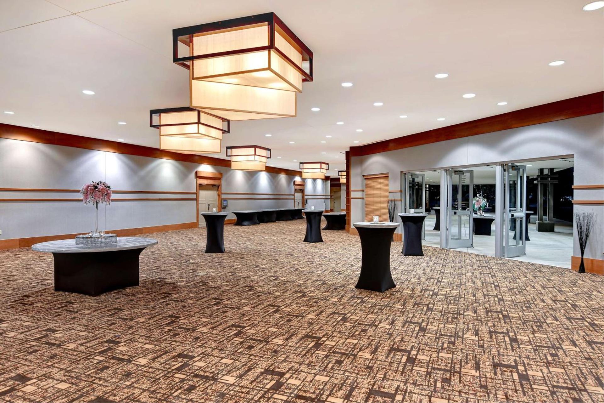 DoubleTree by Hilton Phoenix- Tempe photo 38